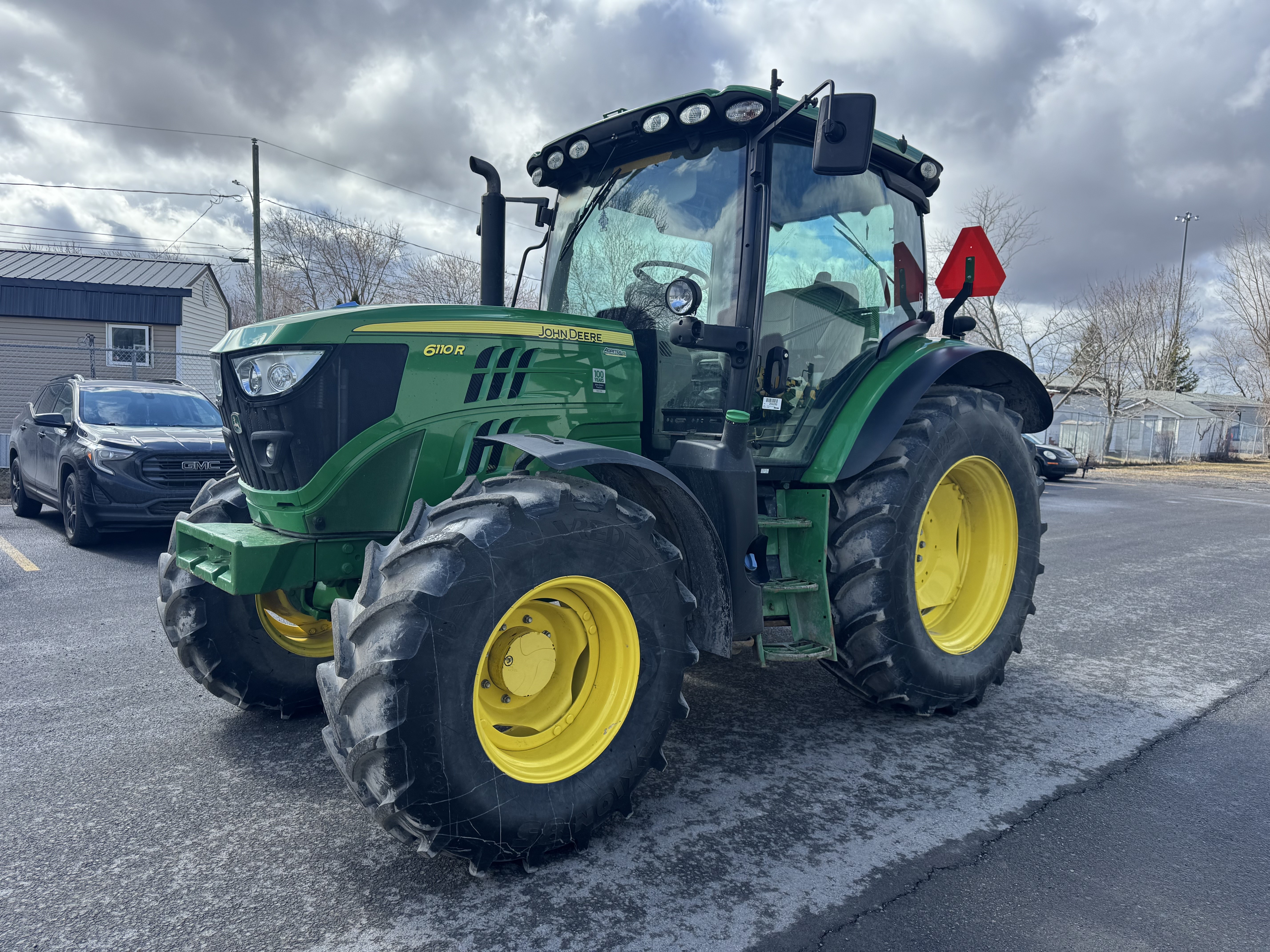John Deere 6110R
