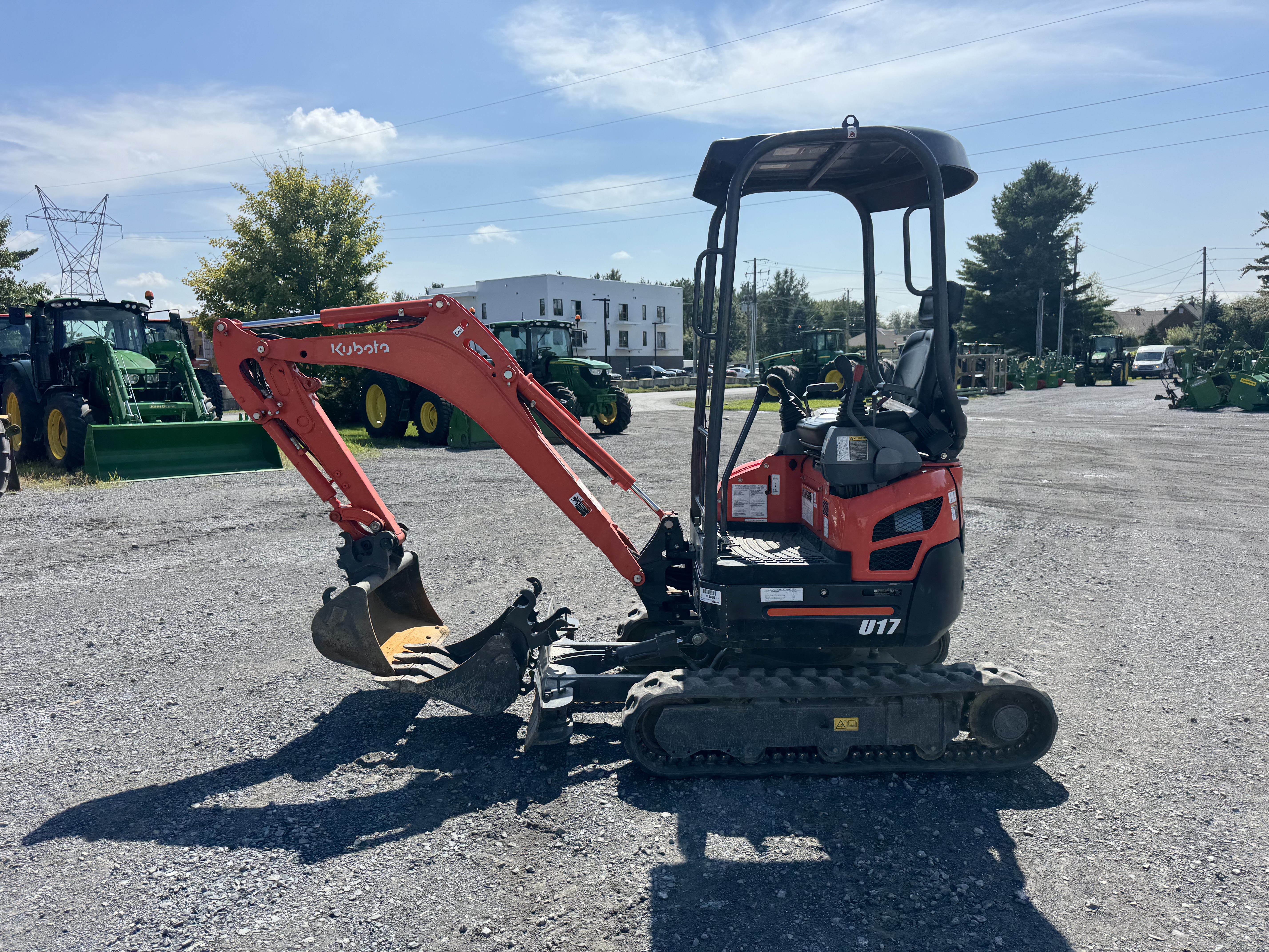 Kubota U17