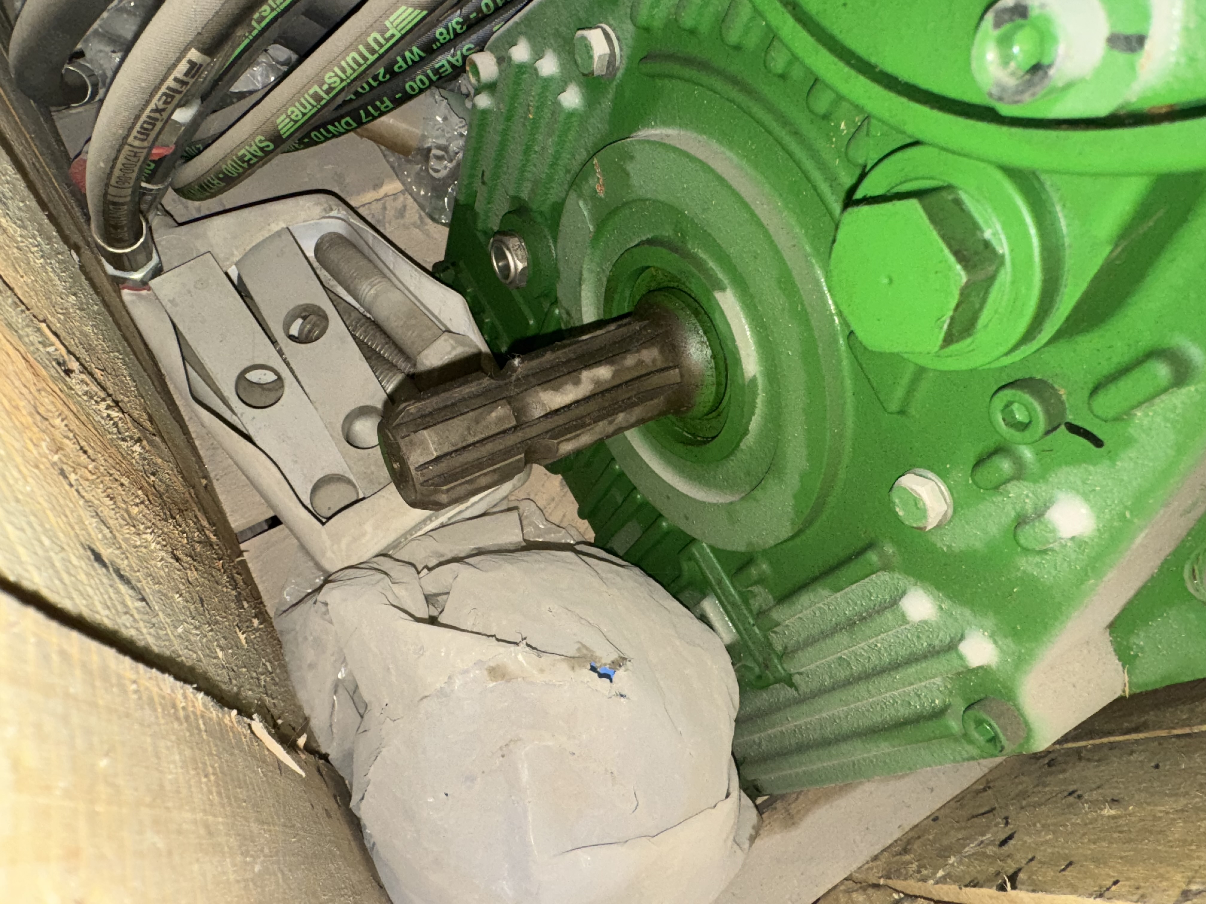 Laforge PTO AVANT LAFORGE  6R LARGE FRAME 1000RPM