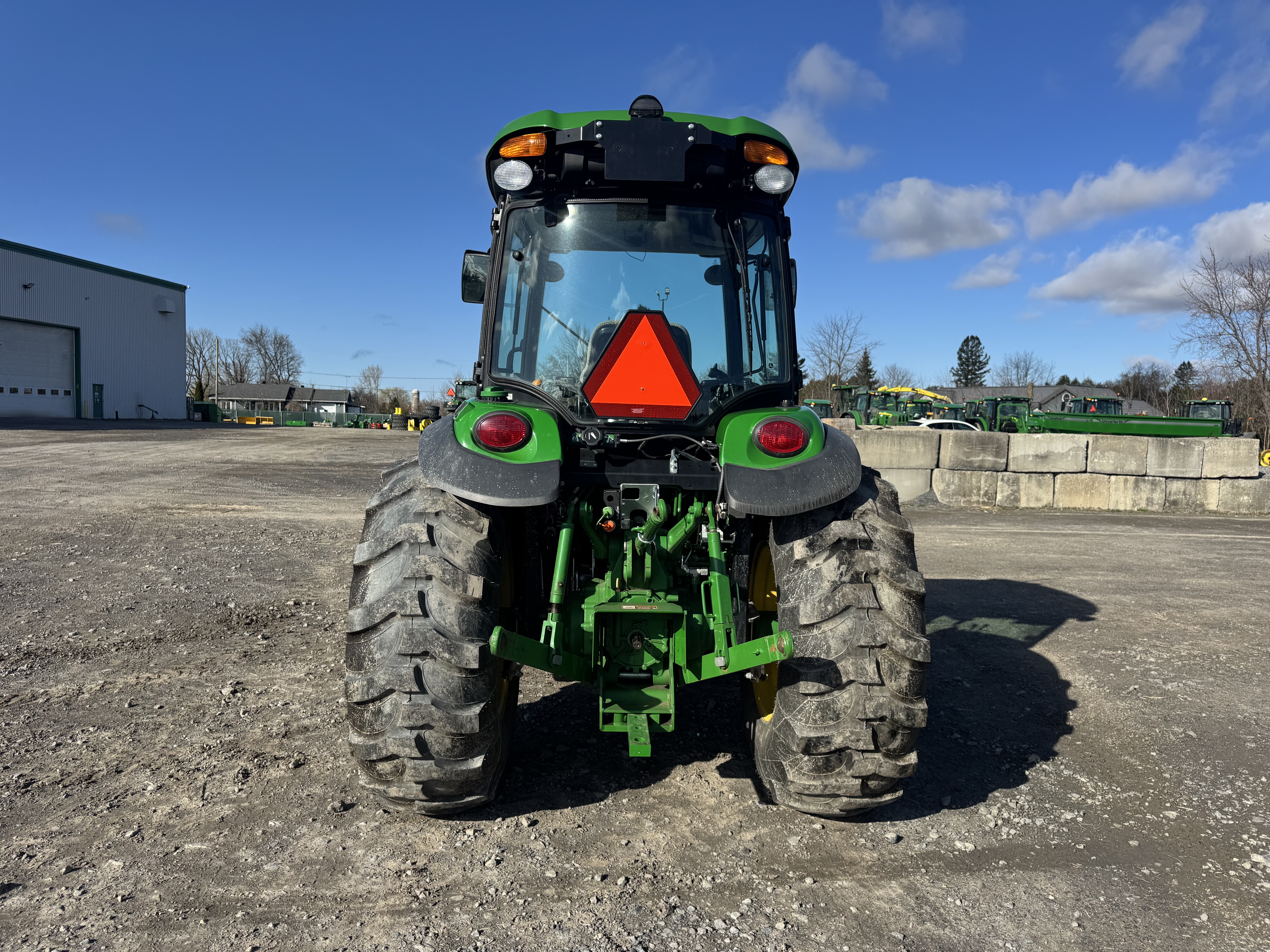 John Deere 4066R