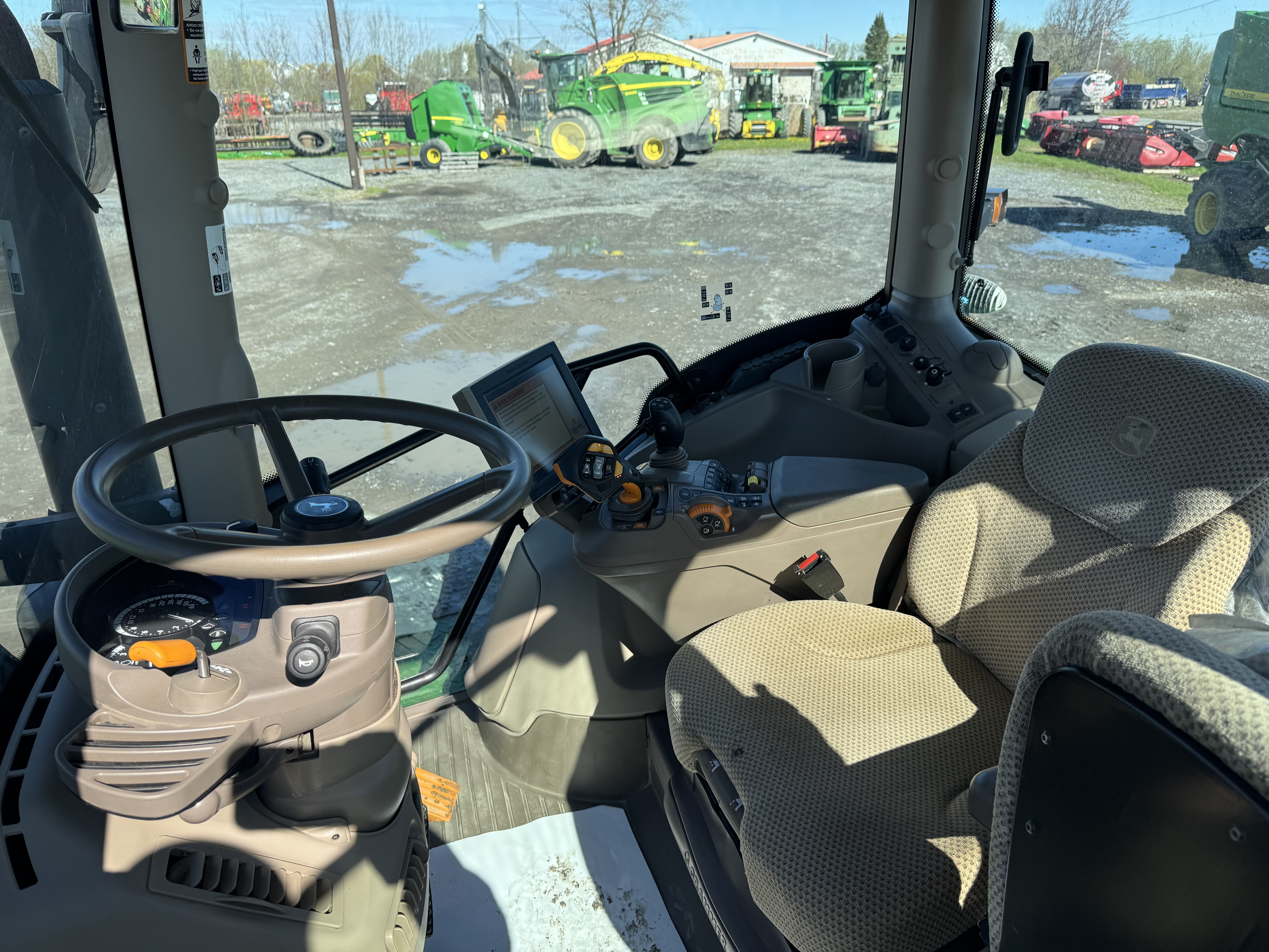 John Deere 6230R FRT HITCH