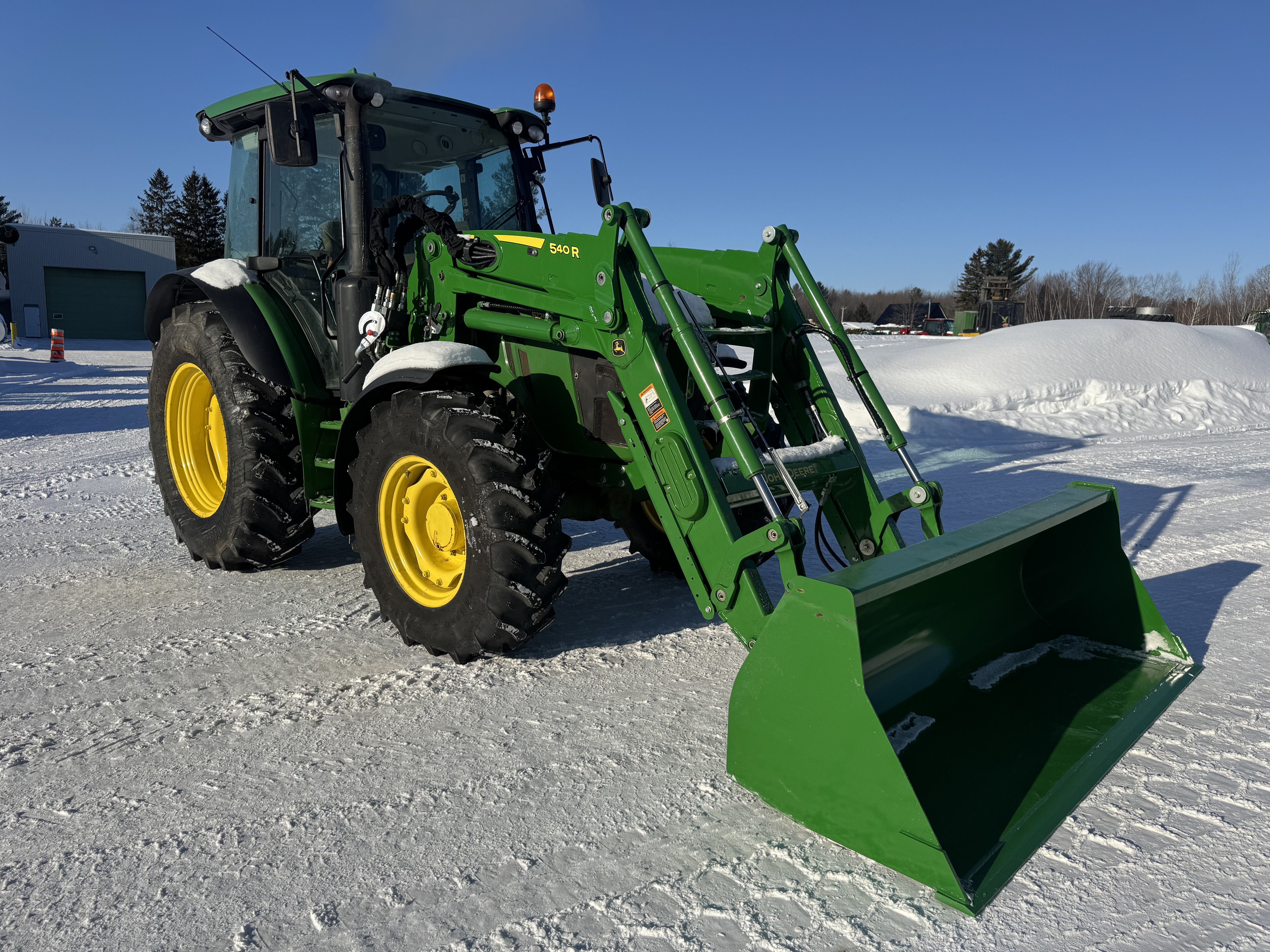 John Deere 5125R