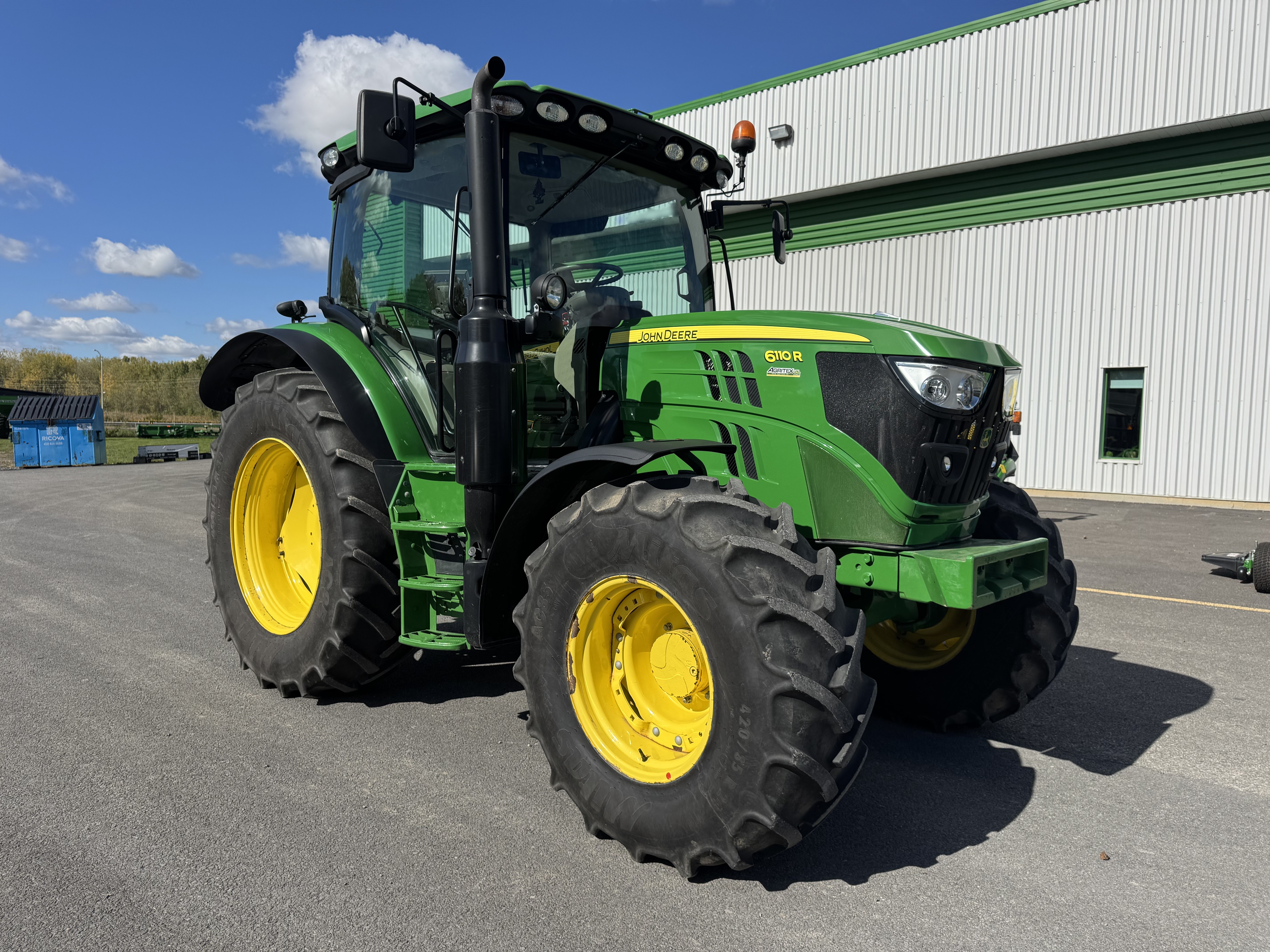 John Deere 6110R