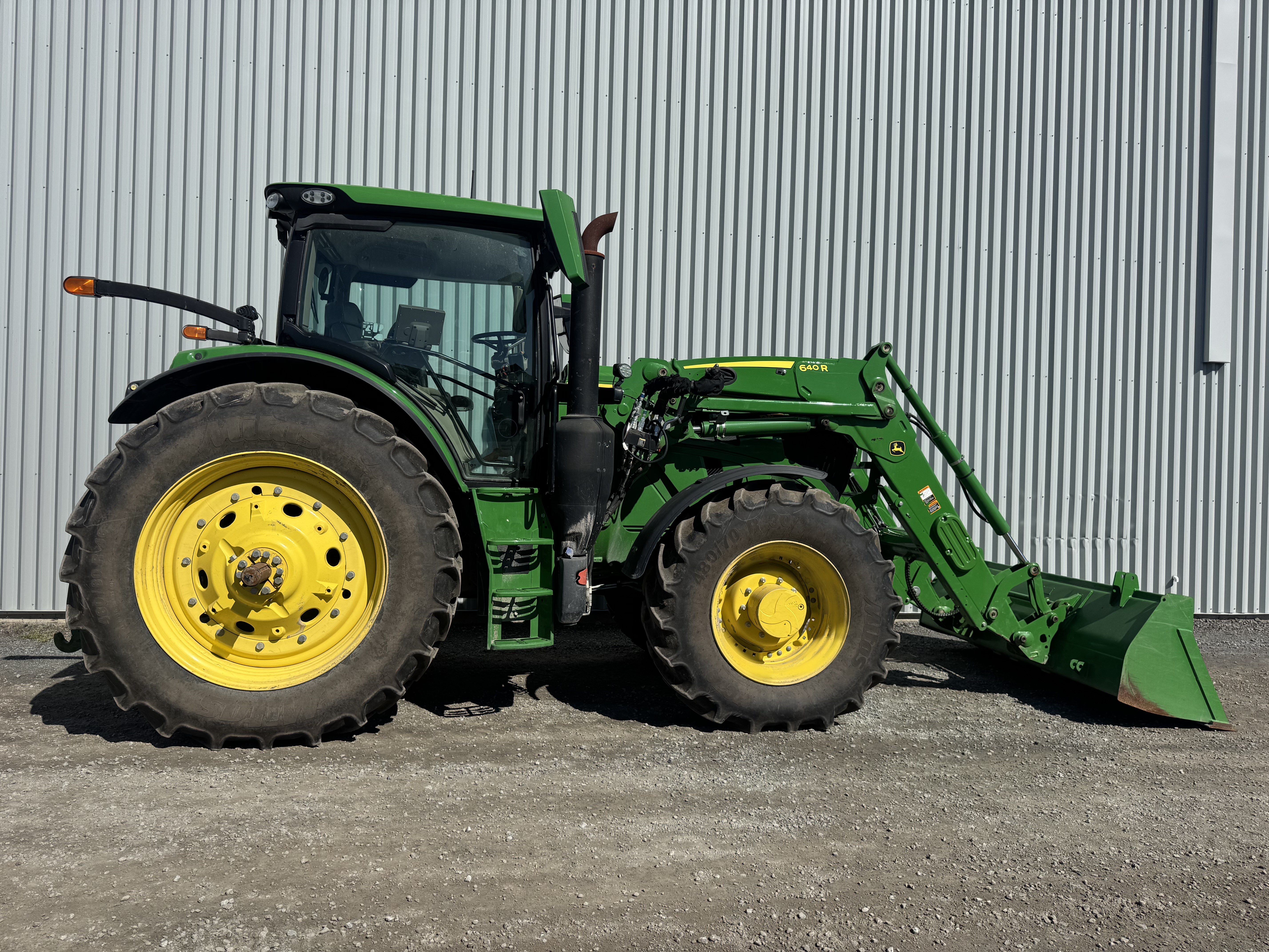 John Deere 6R 145