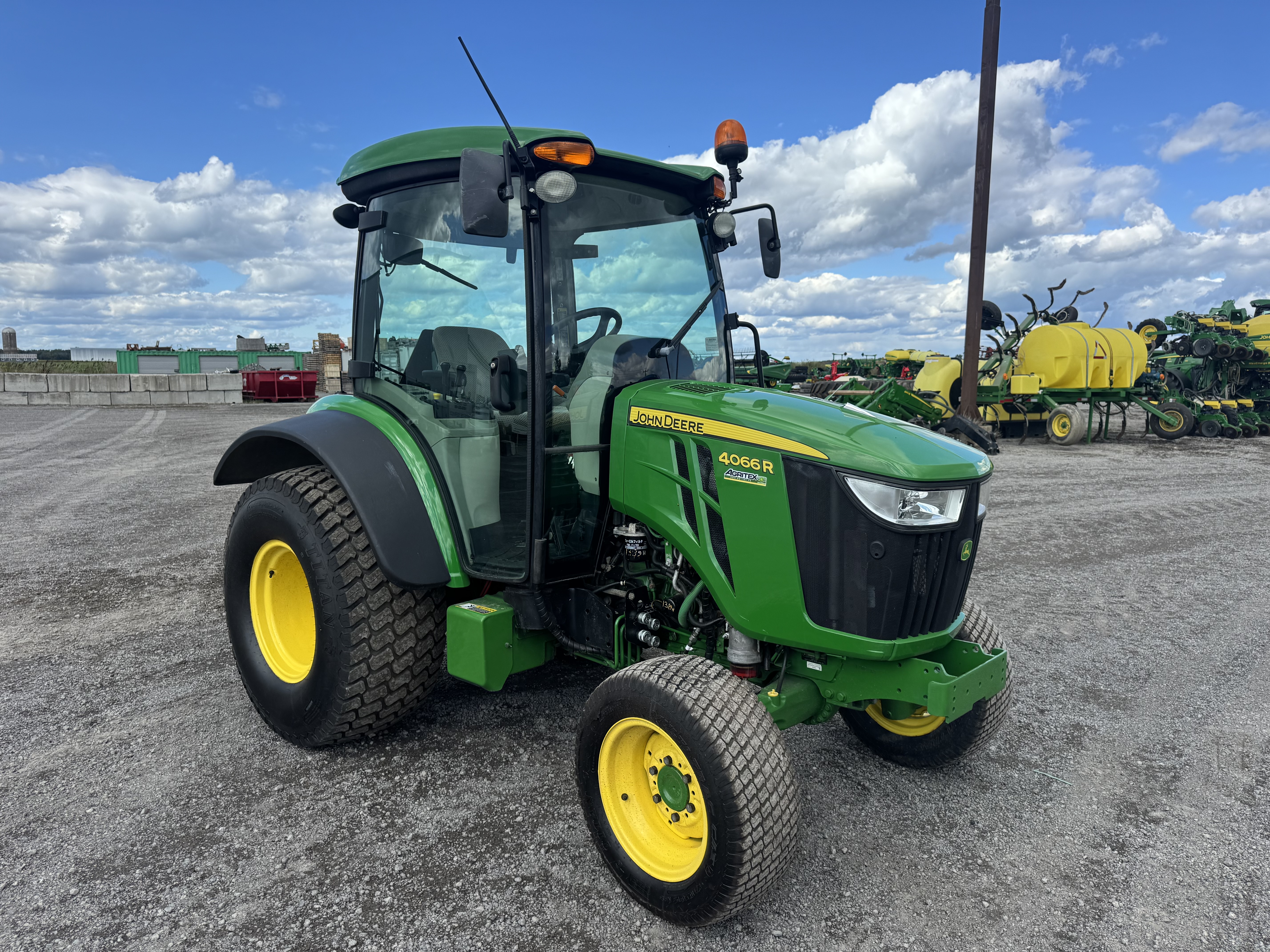 John Deere 4066R TURF