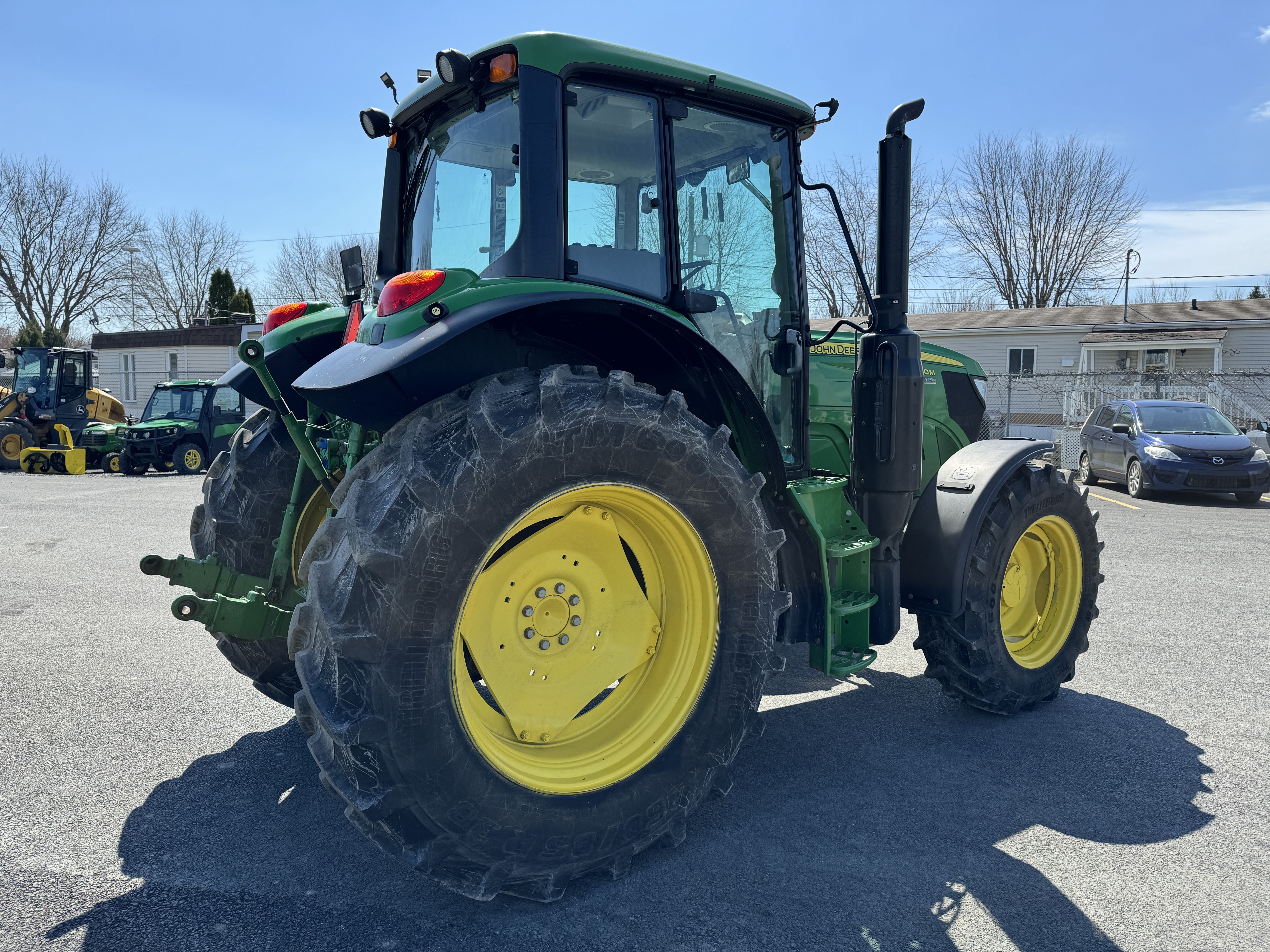 John Deere 6110M