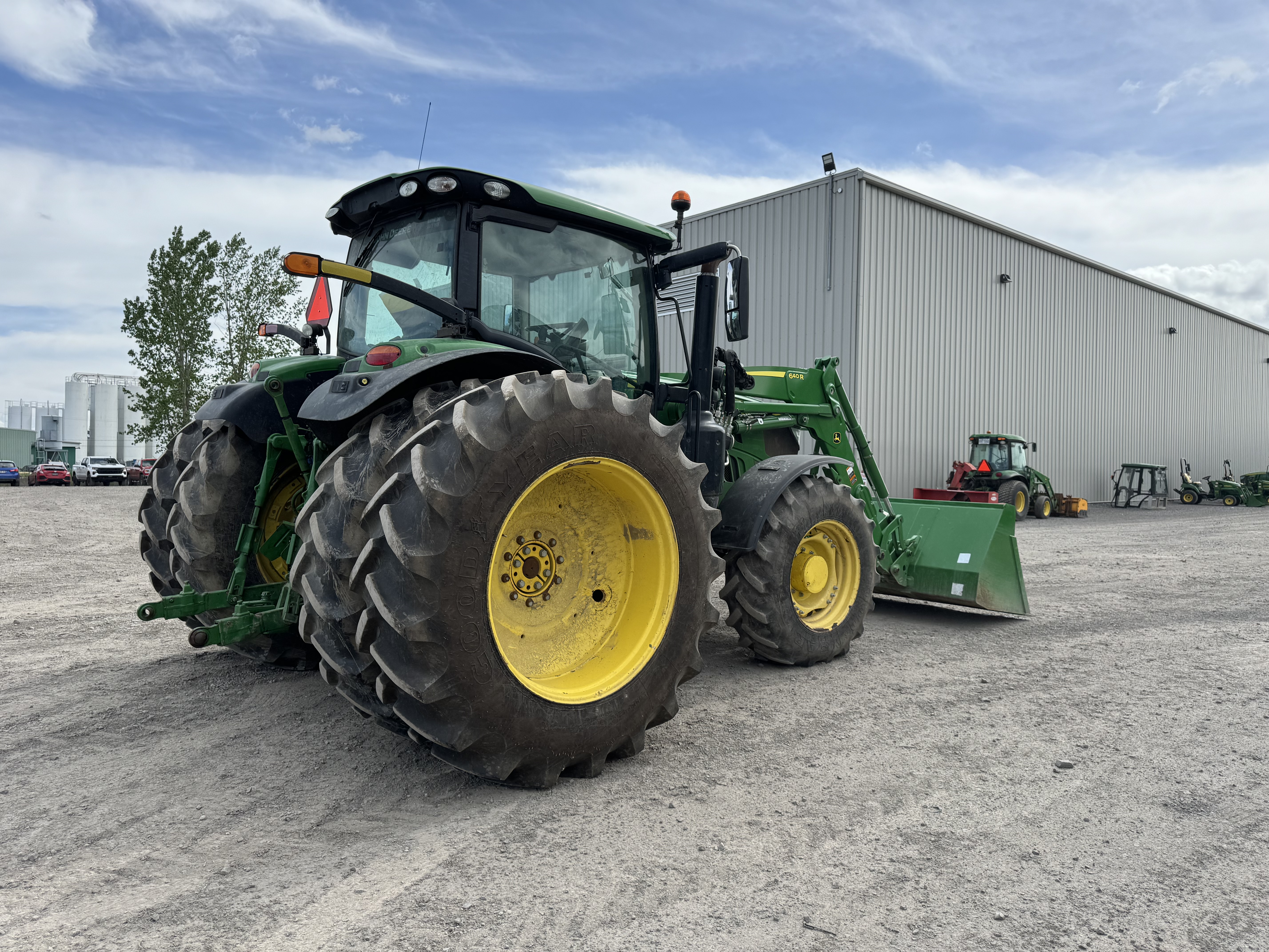 John Deere 6155R 