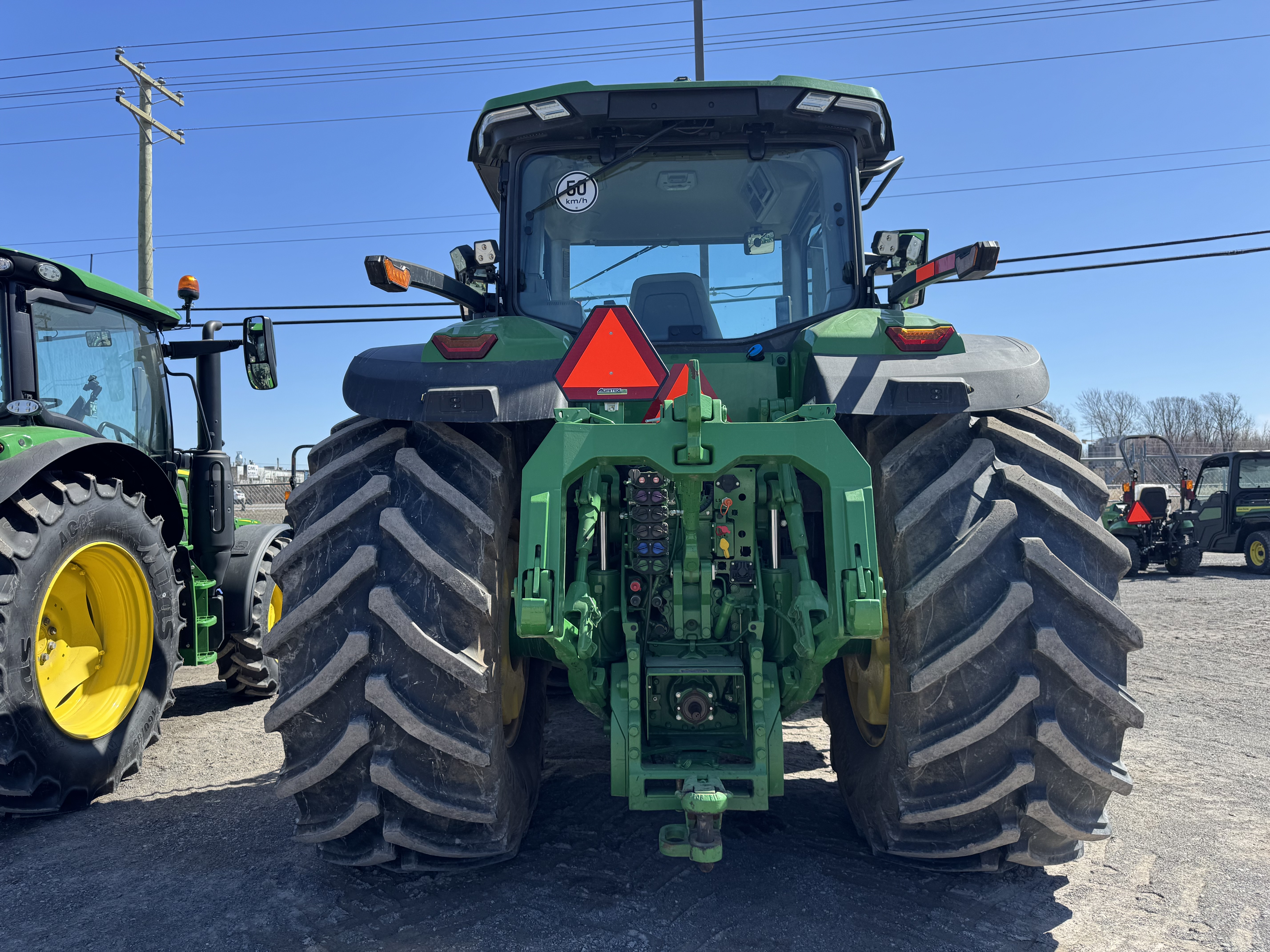 John Deere 8R 230 FRT HITCH