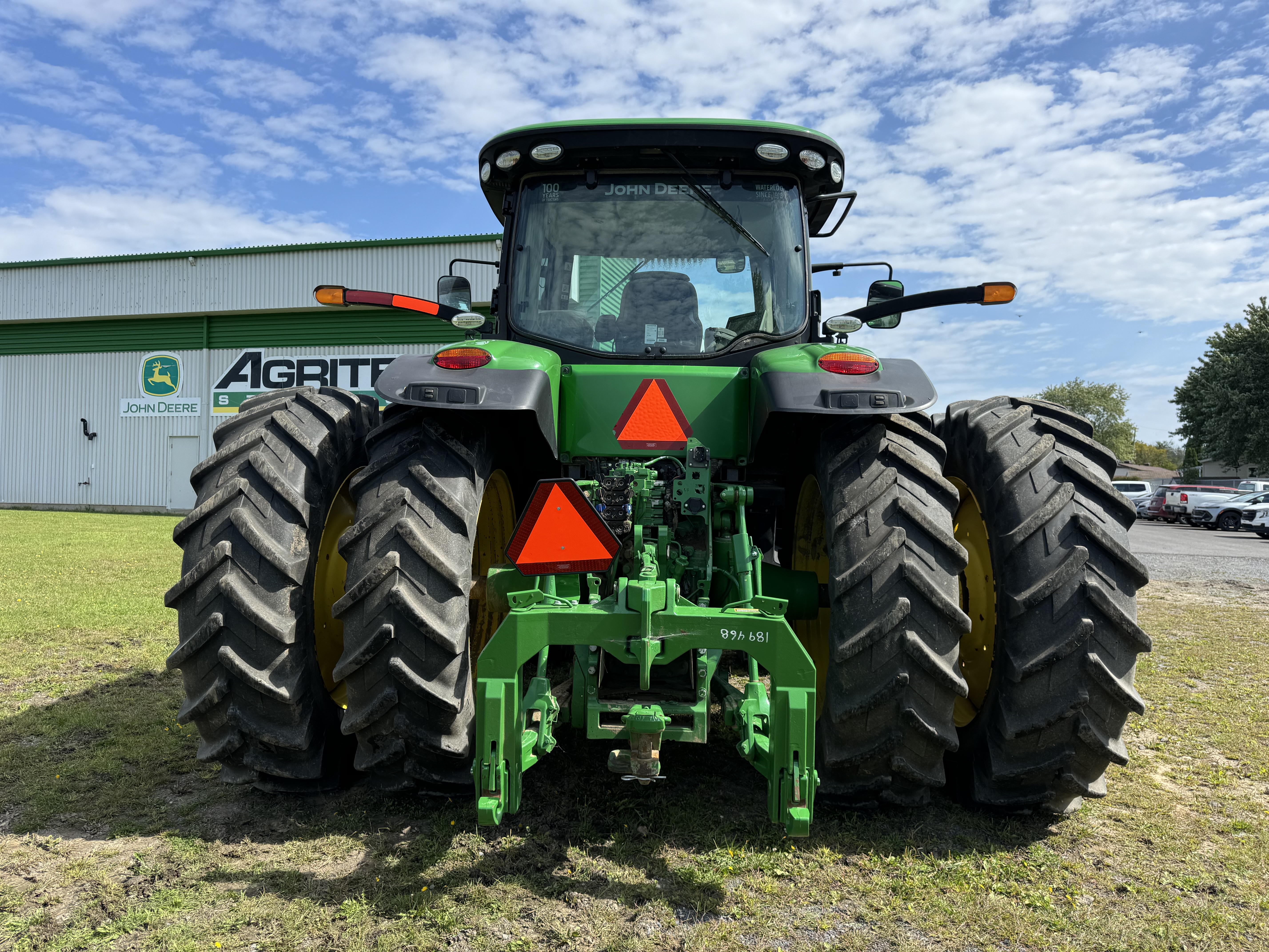 John Deere 8320R