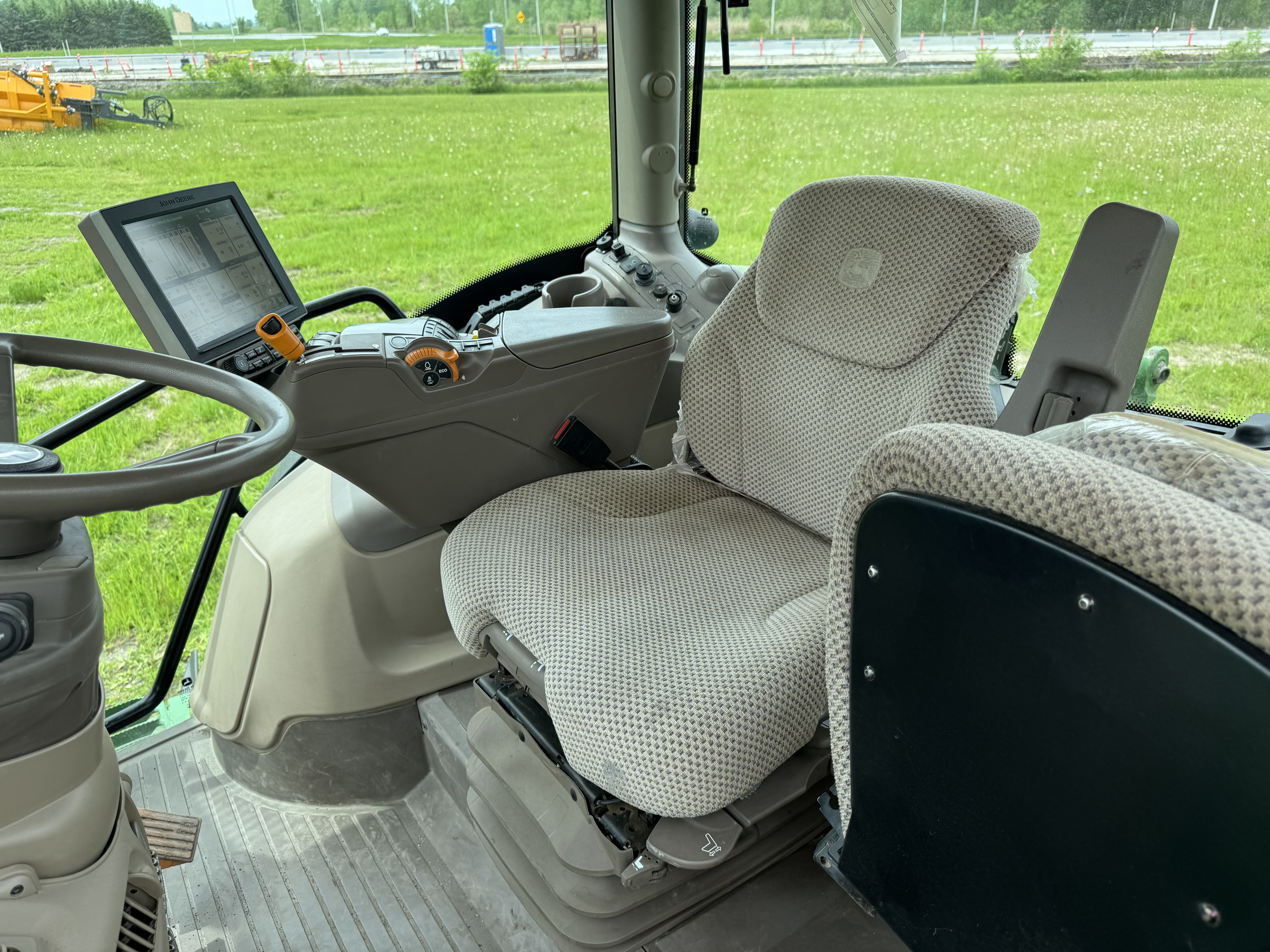 John Deere 6110R