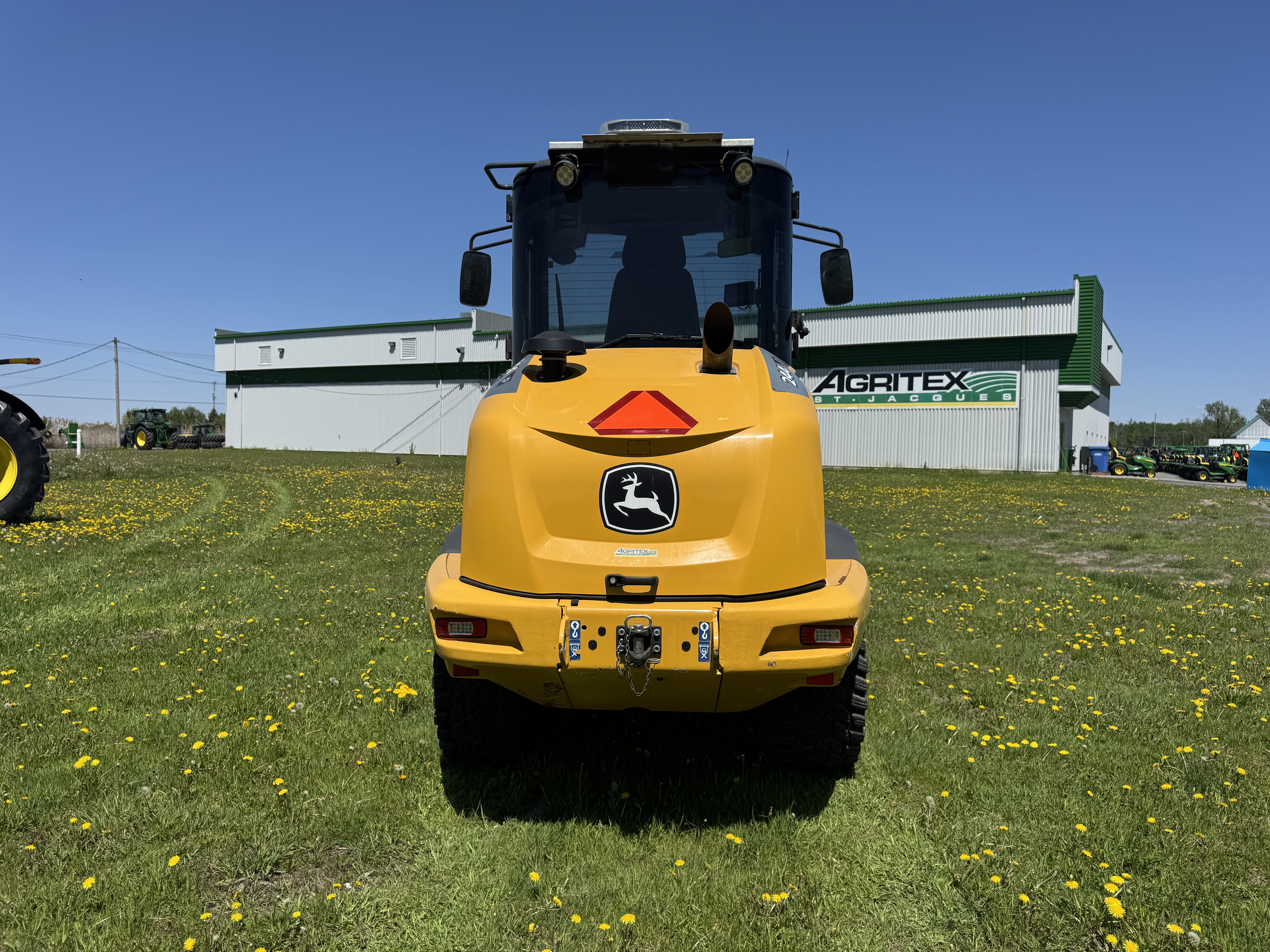 John Deere 244 P