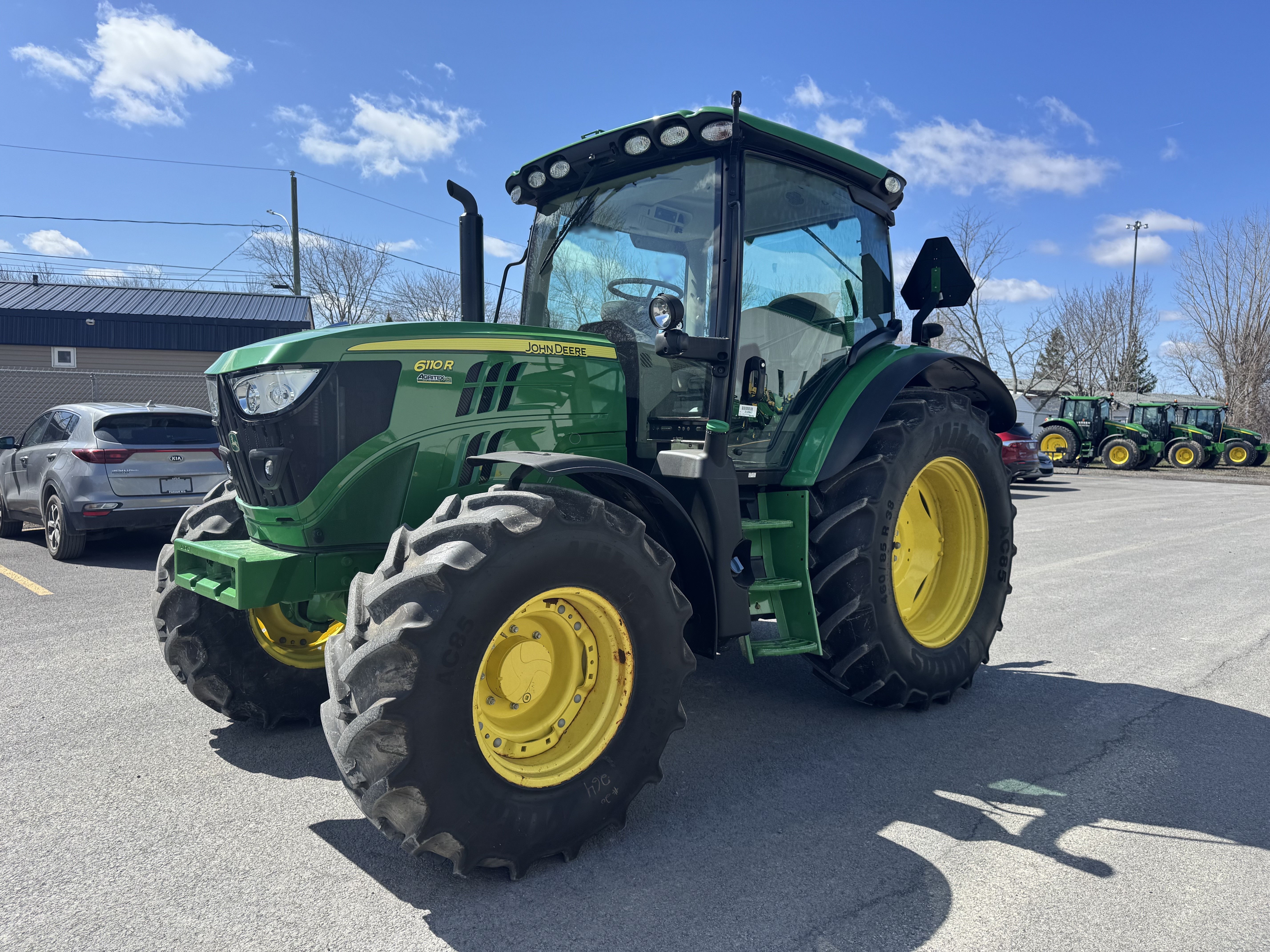 John Deere 6110R