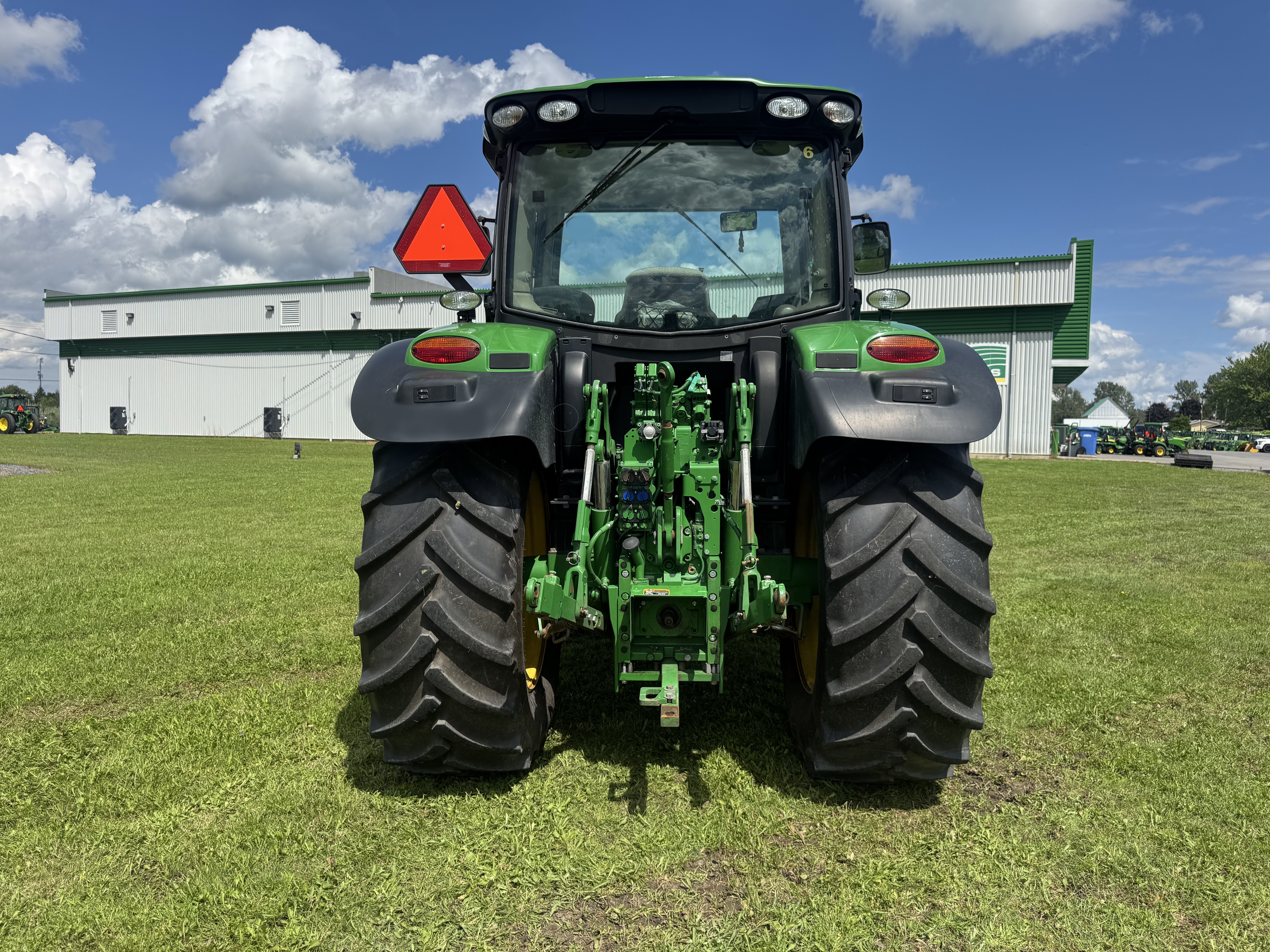 John Deere 6110R