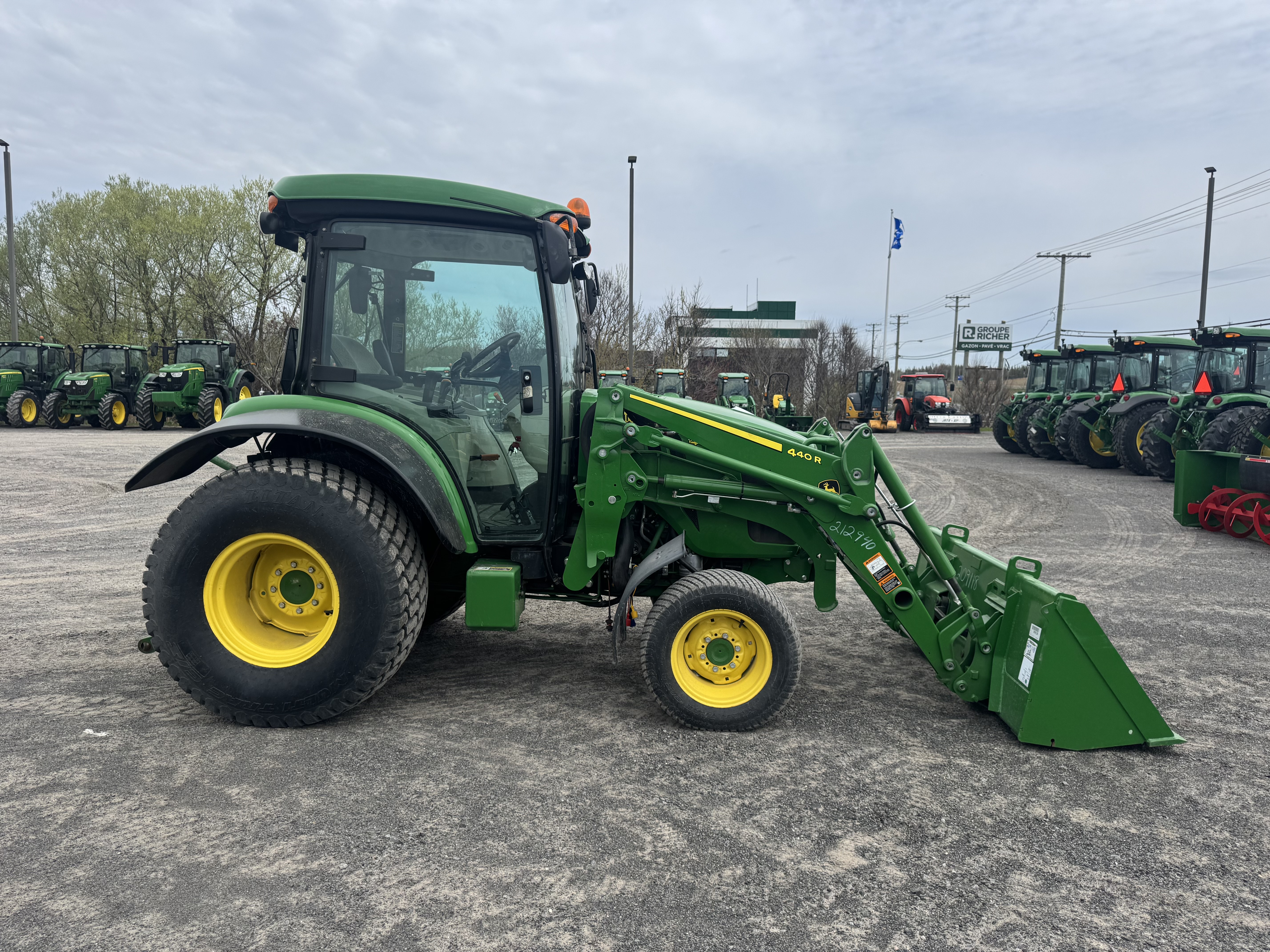 John Deere 4066R  TURF 