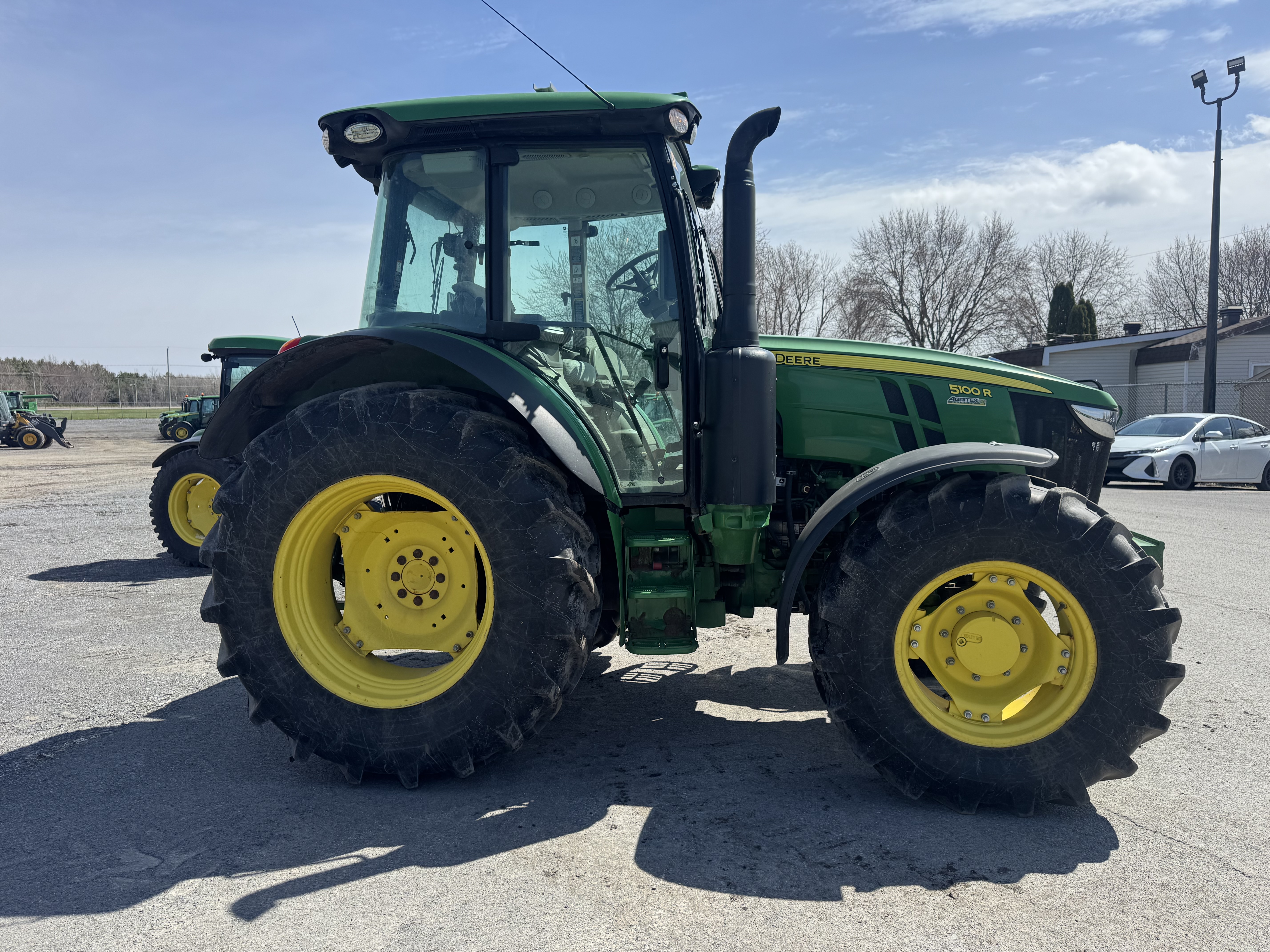 John Deere 5100R
