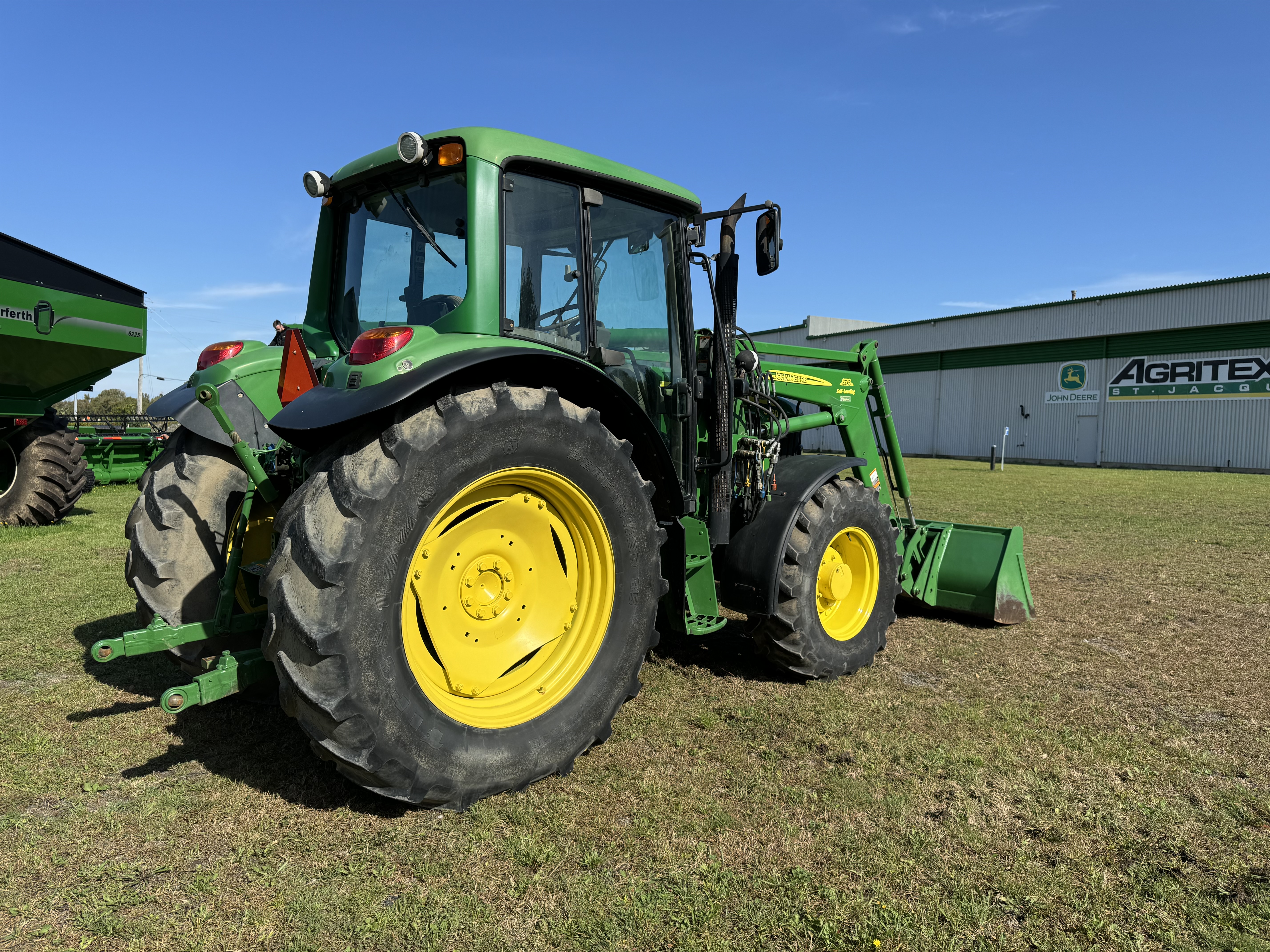 John Deere 6430