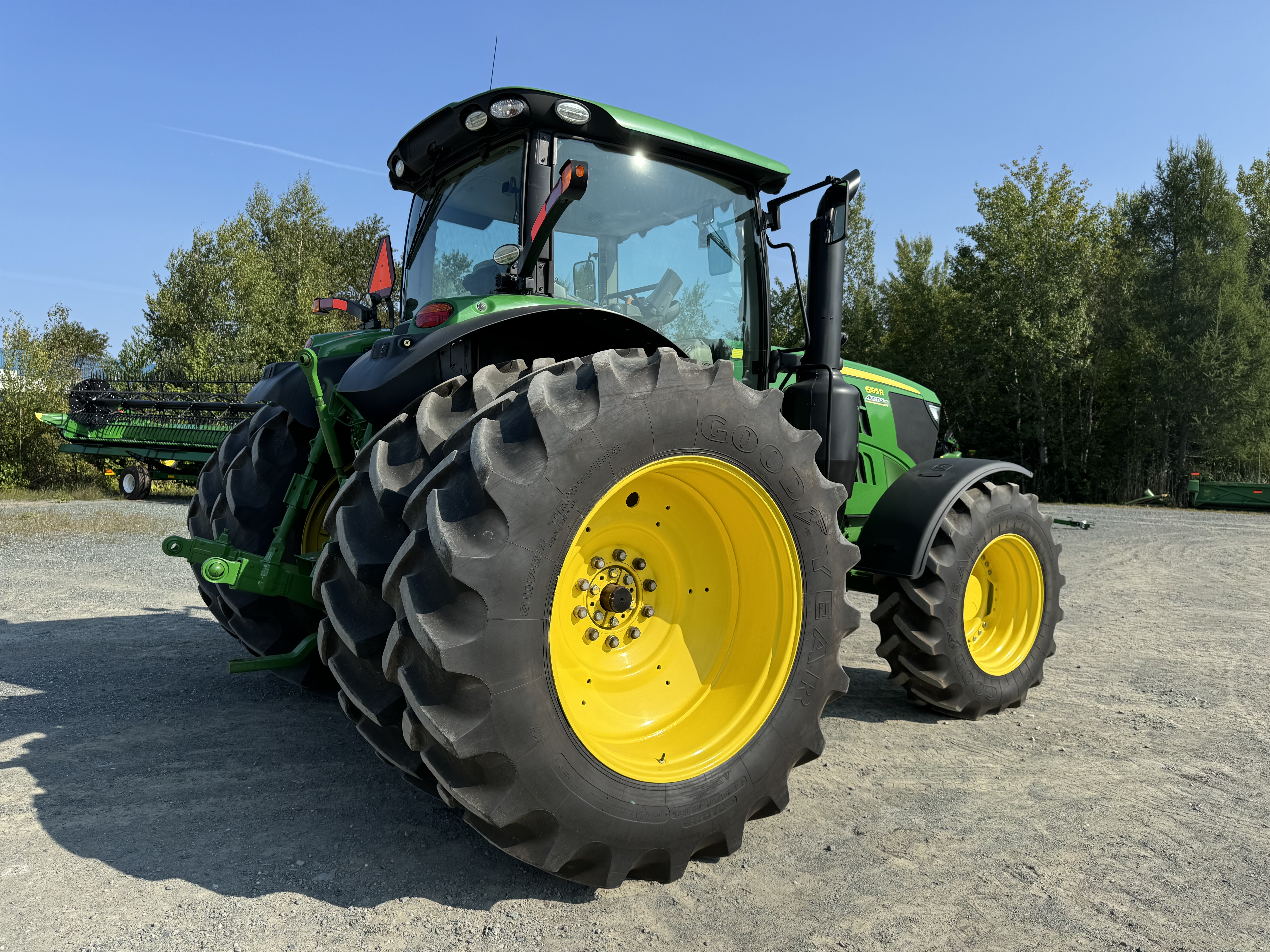 John Deere 6195R 