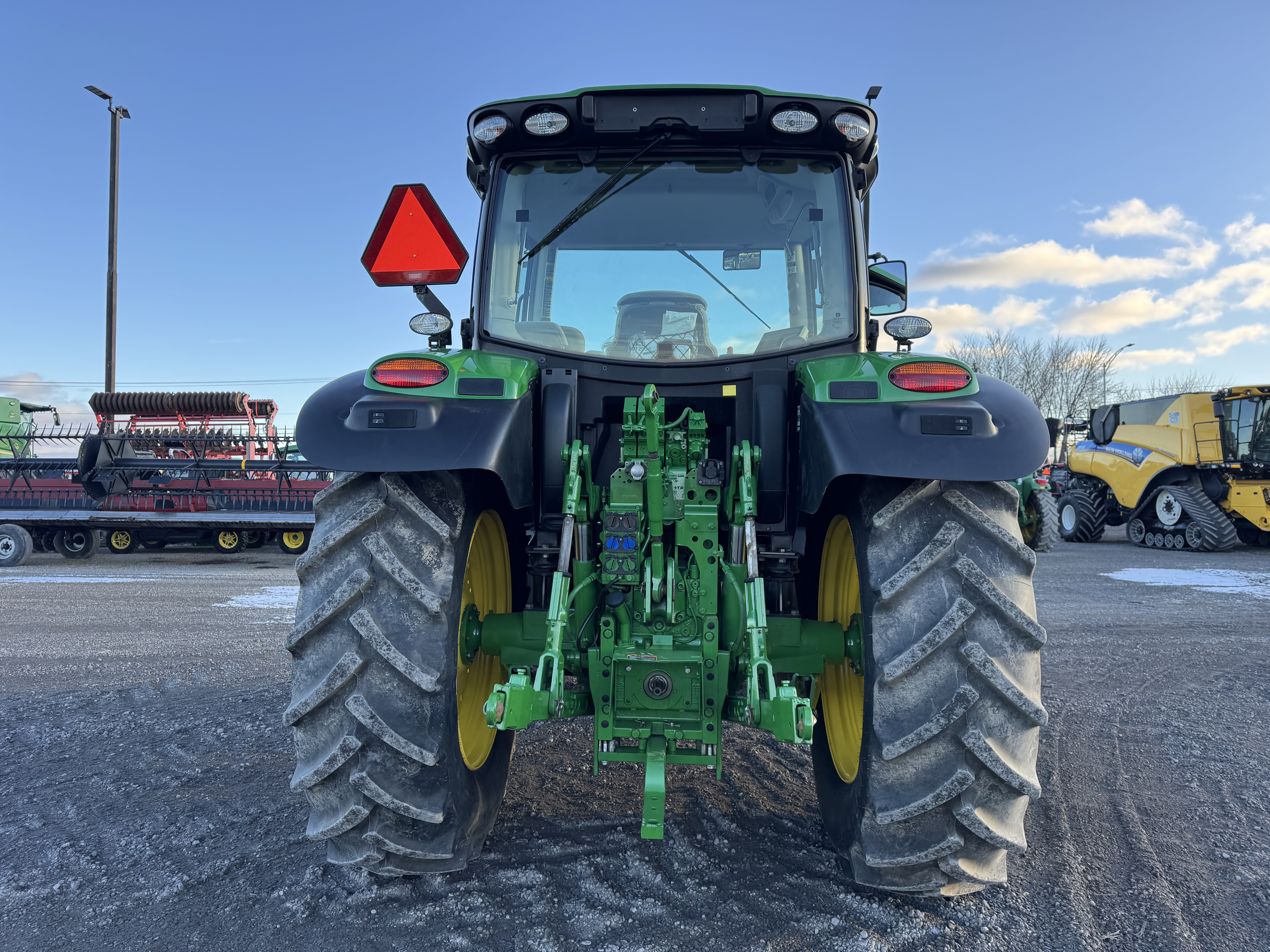 John Deere 6120R