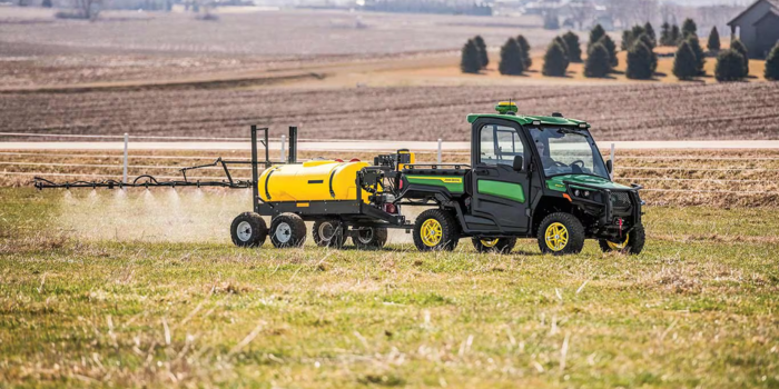 Gator-XUV-John-Deere-Agritex-XUV845-Agriculteur-Technologies-Precision