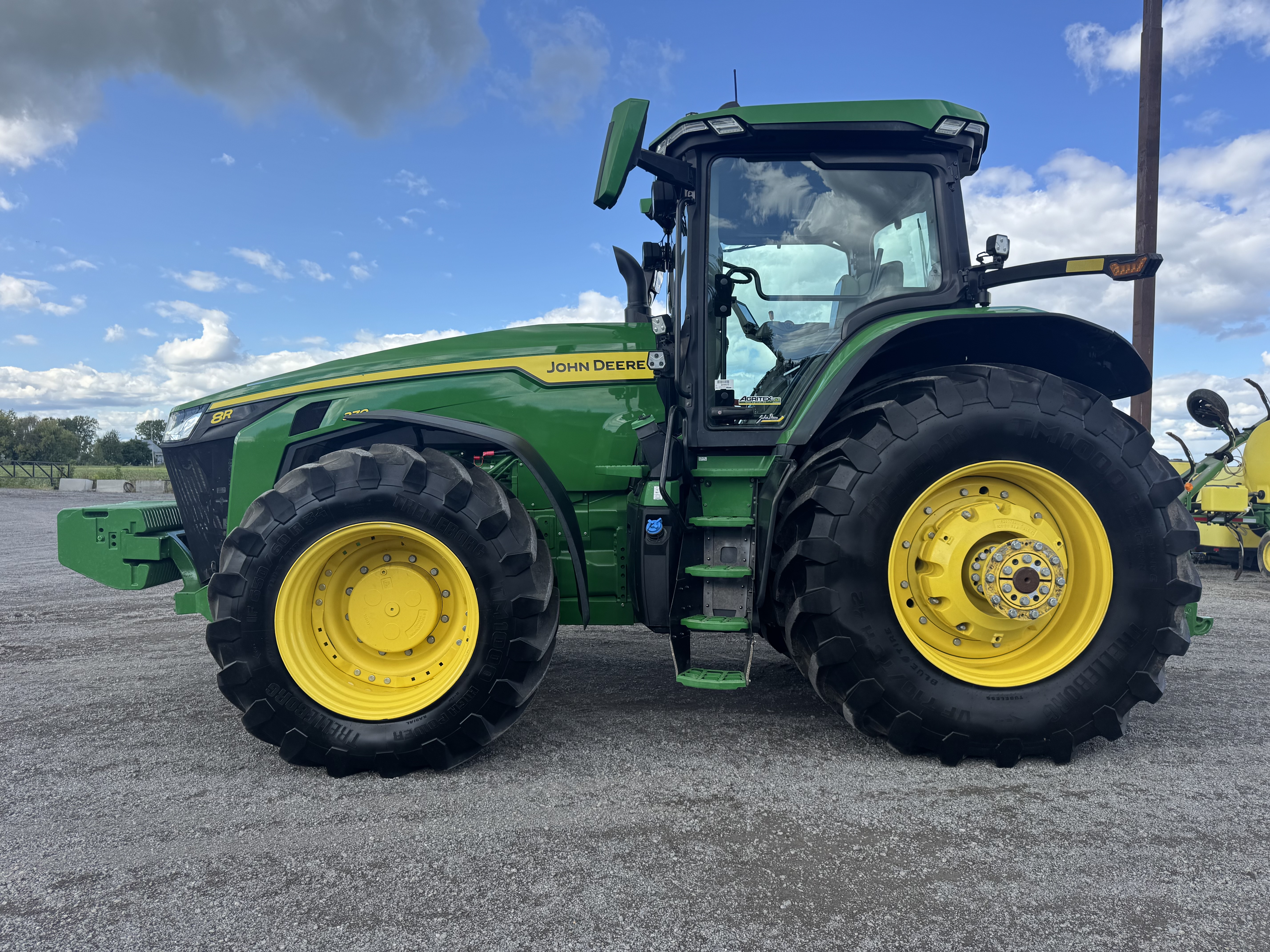 John Deere 8R 370