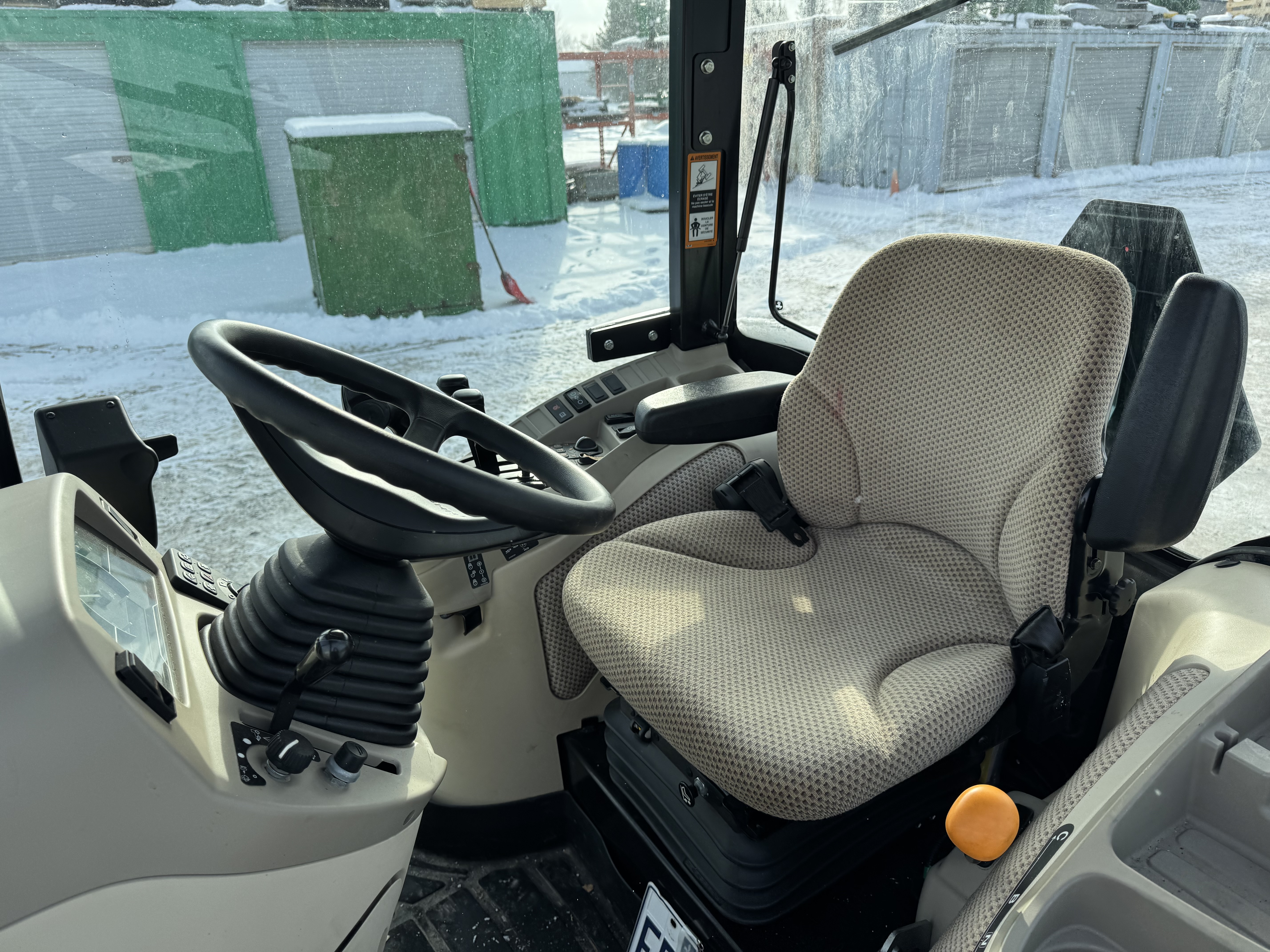 John Deere 4066R TURF GRATTE 