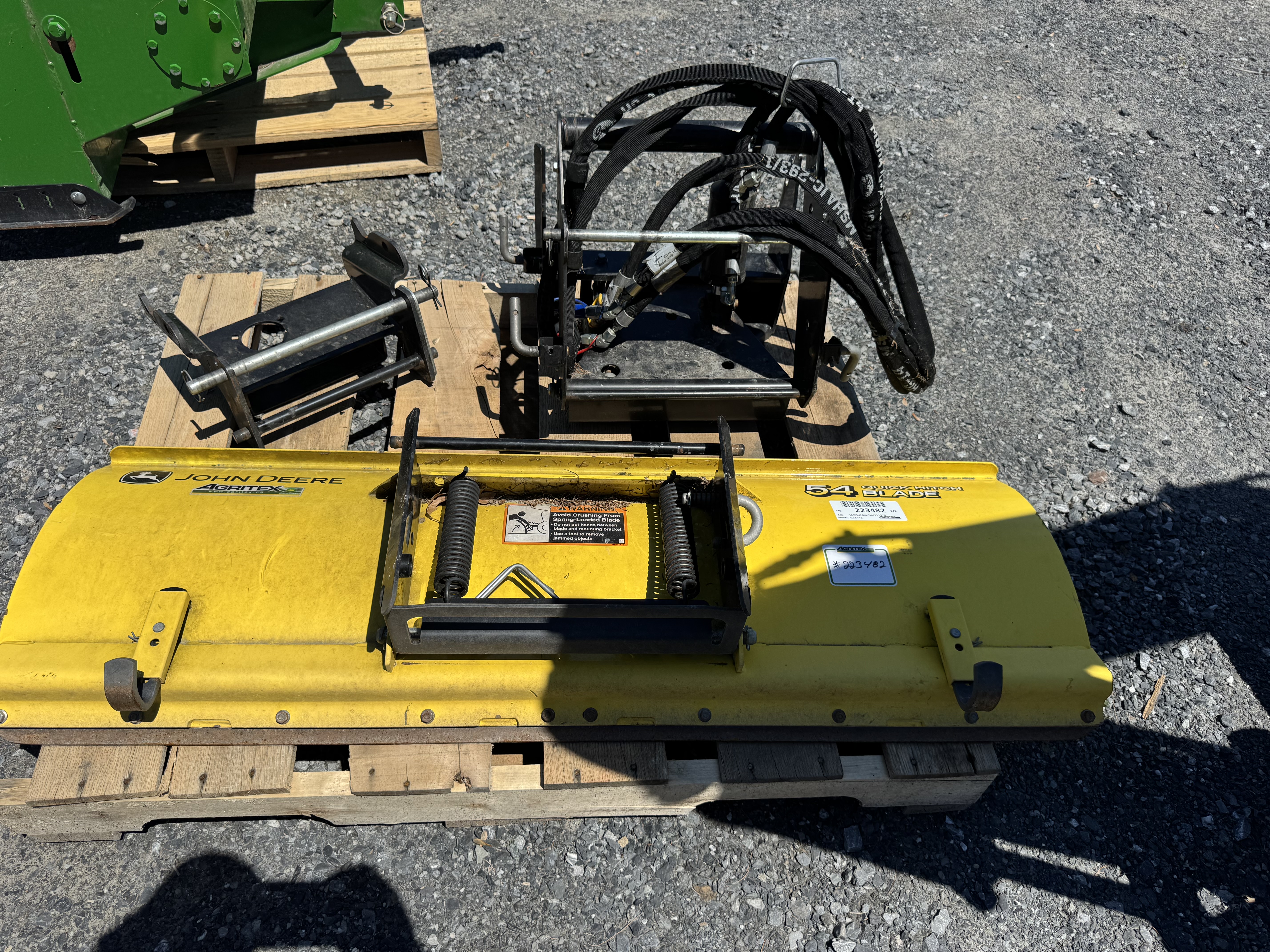 John Deere GRATTE AVANT 54 POUR 1025R
