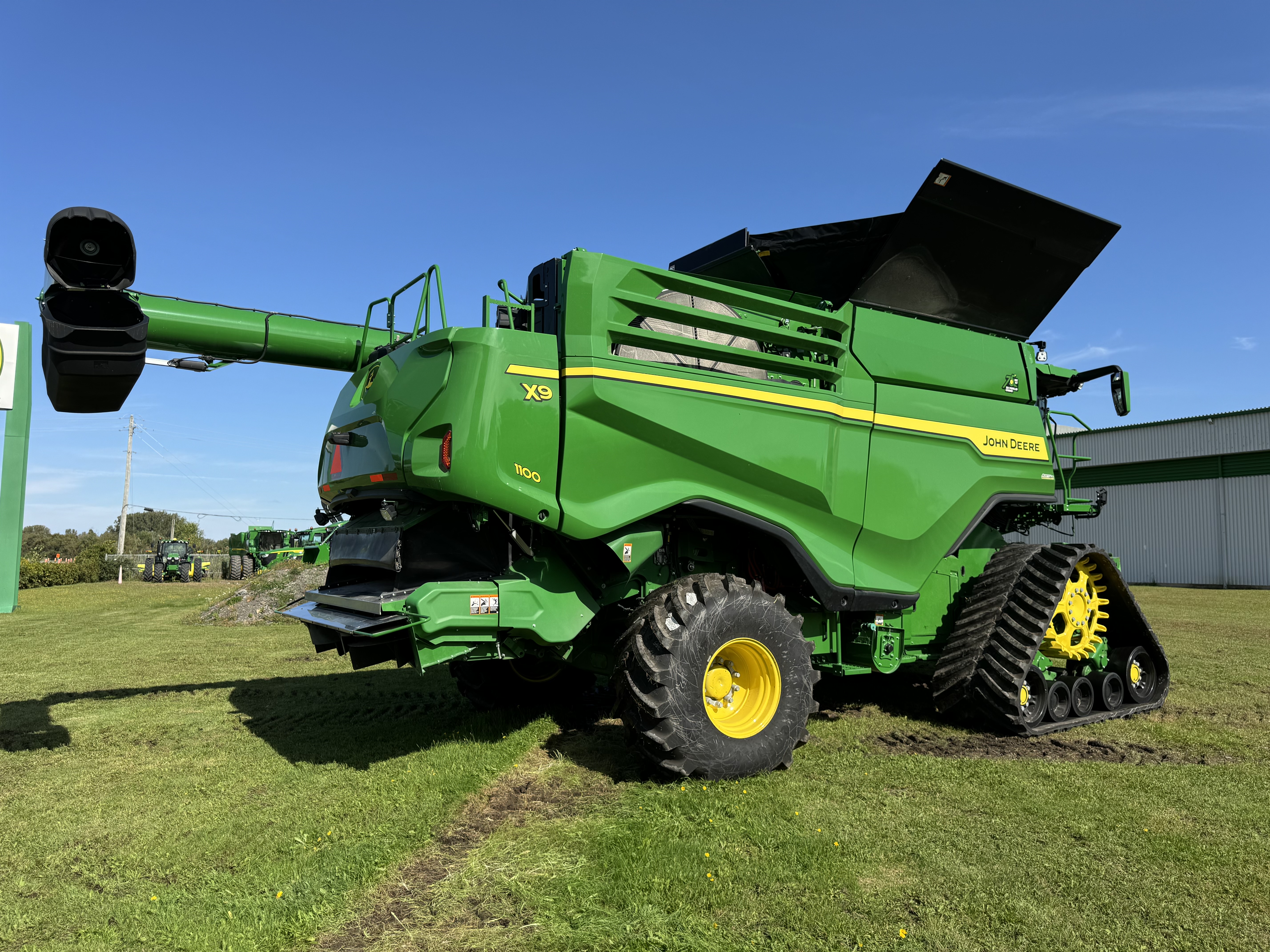 John Deere X9 1100 TRACK