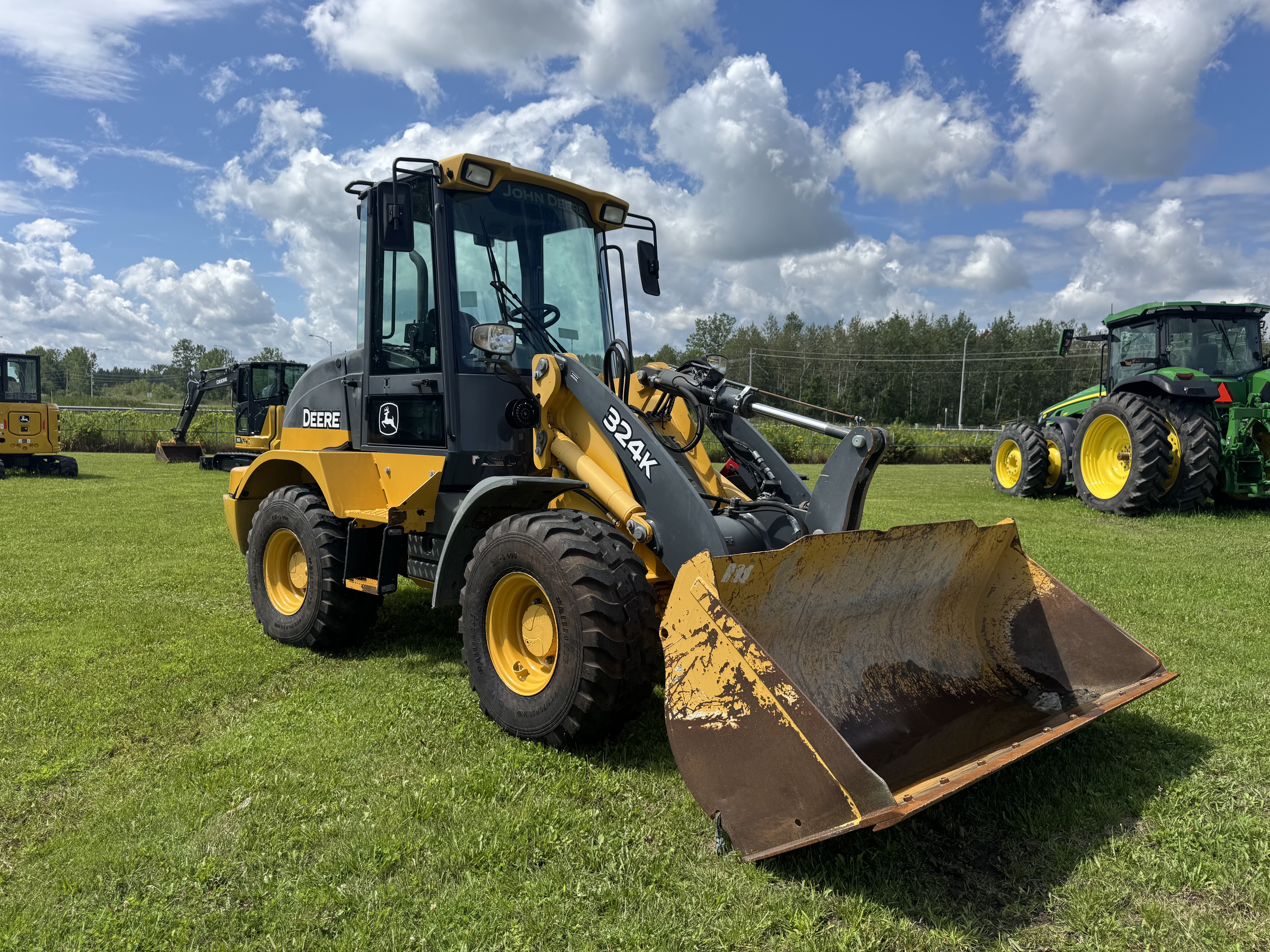 John Deere 324K