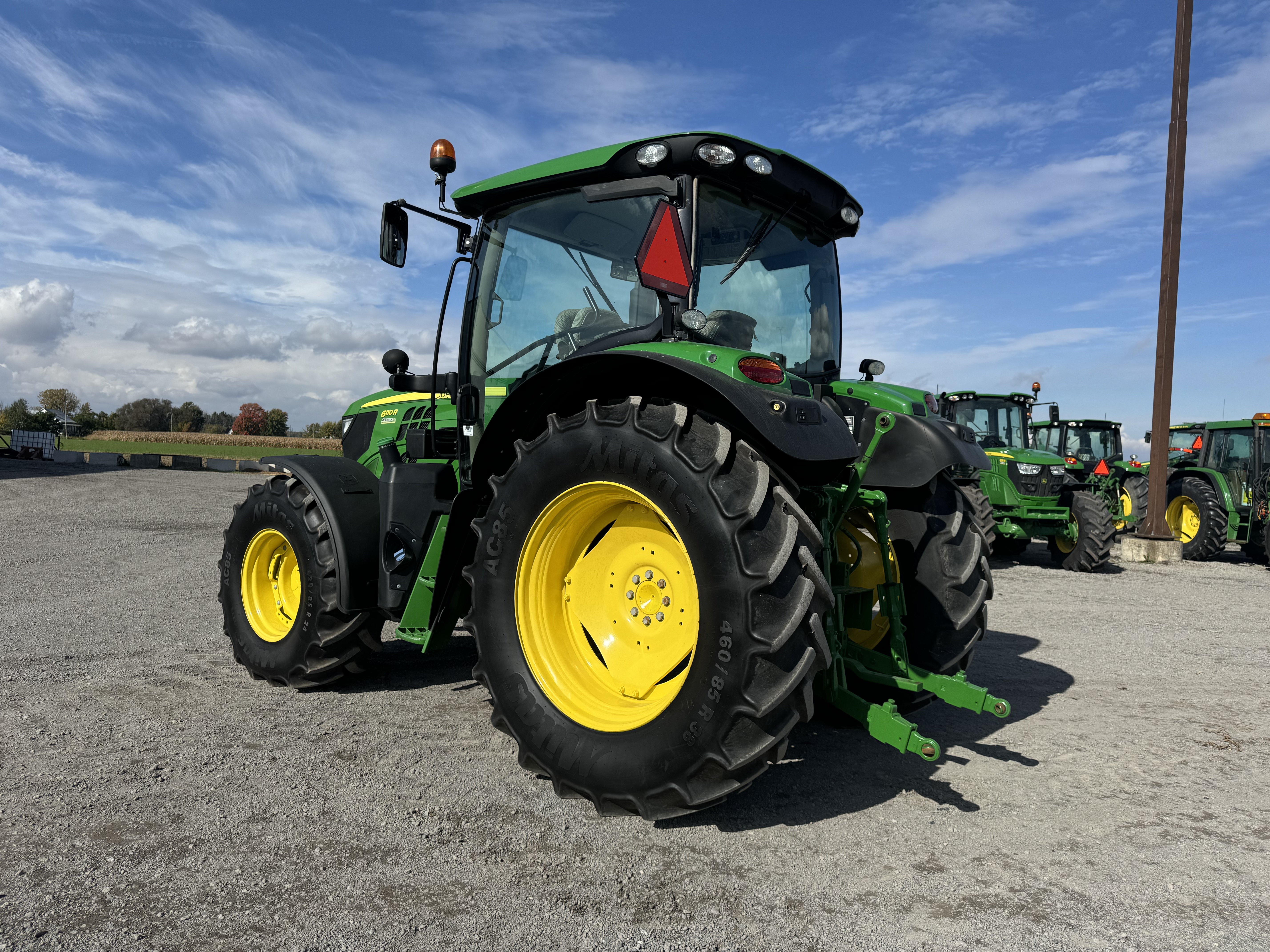 John Deere 6110R