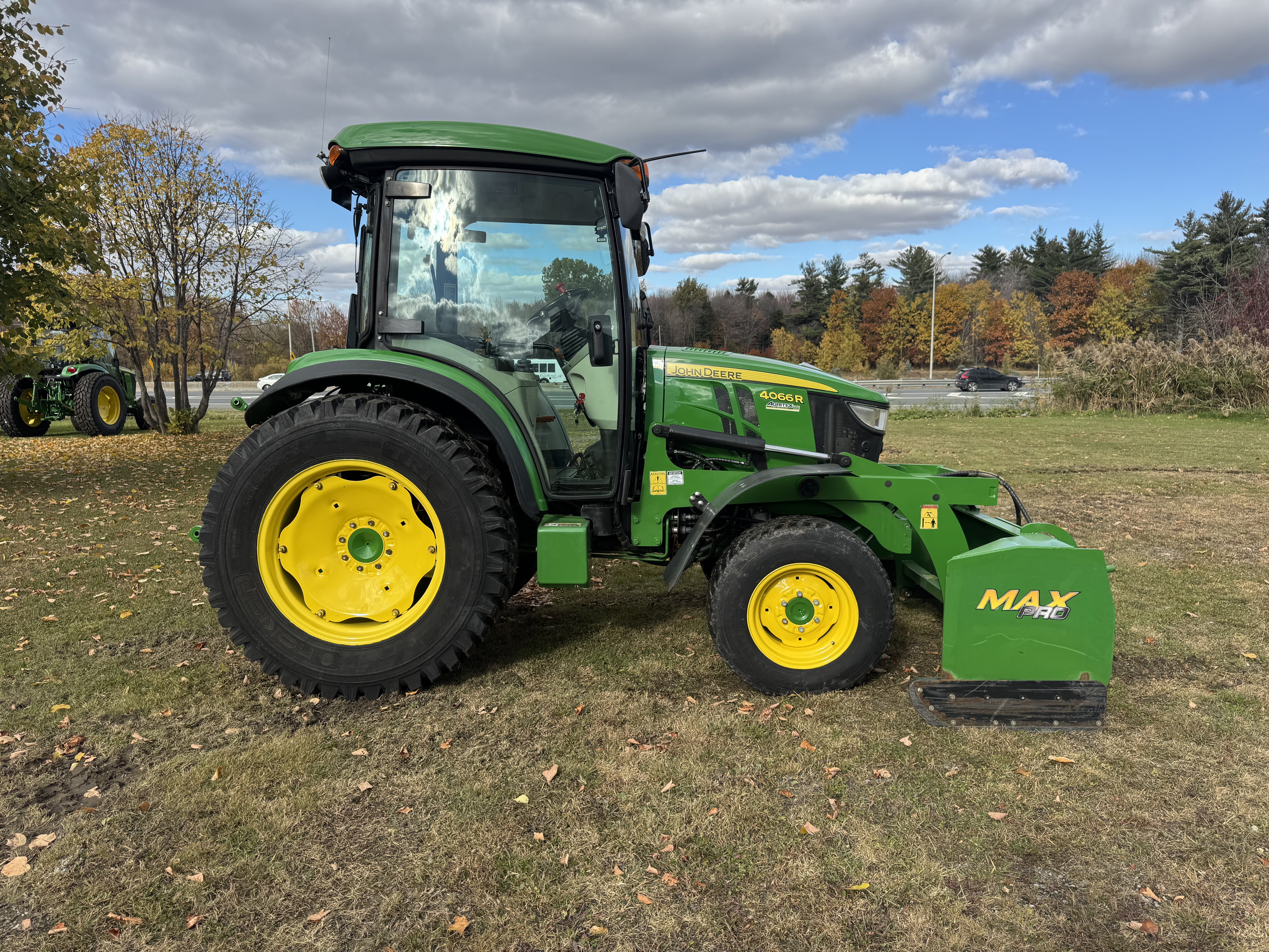 John Deere 4066R NOKIAN GRATTE AUTRE