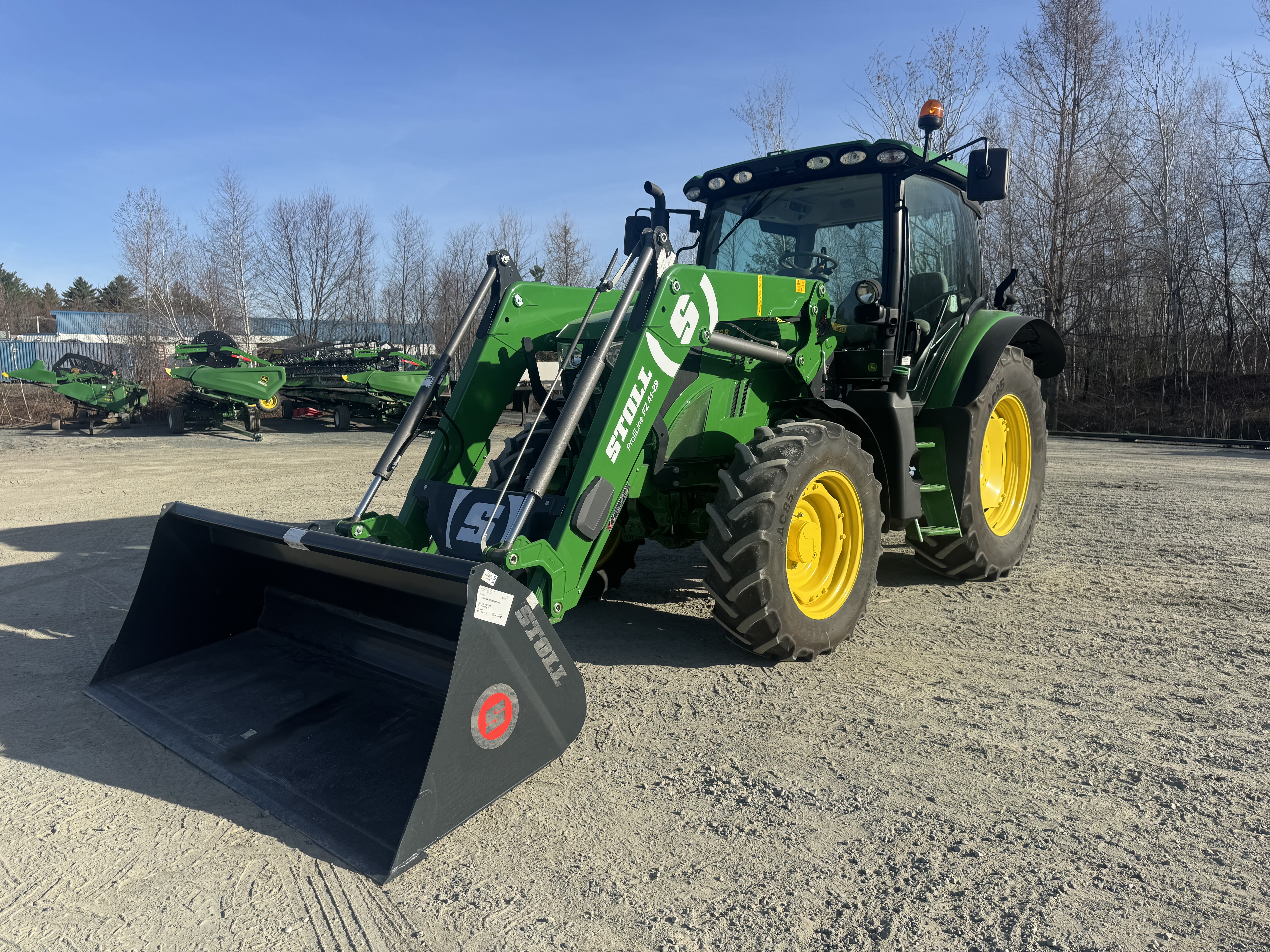 John Deere 6110R 