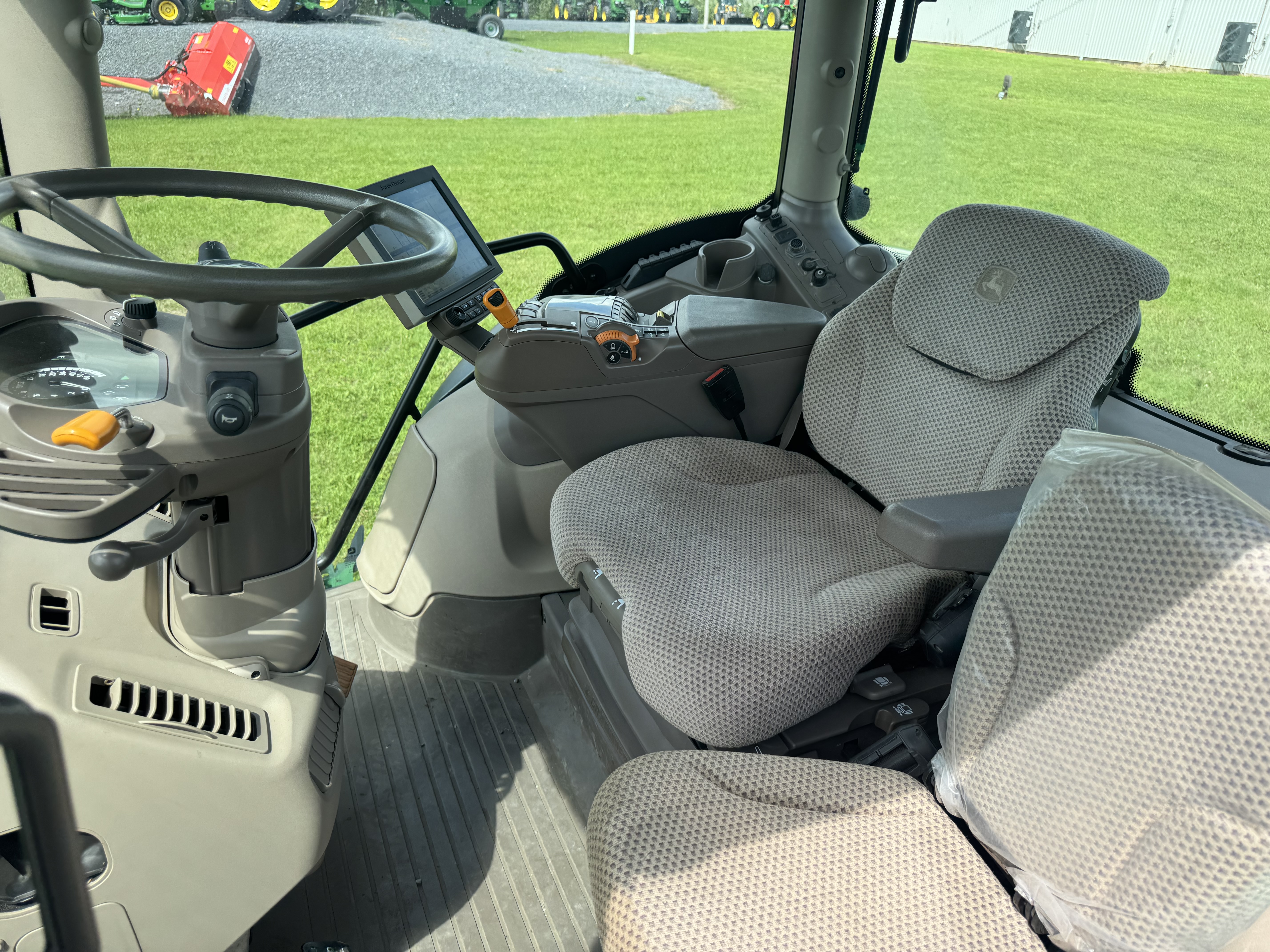 John Deere 6110R