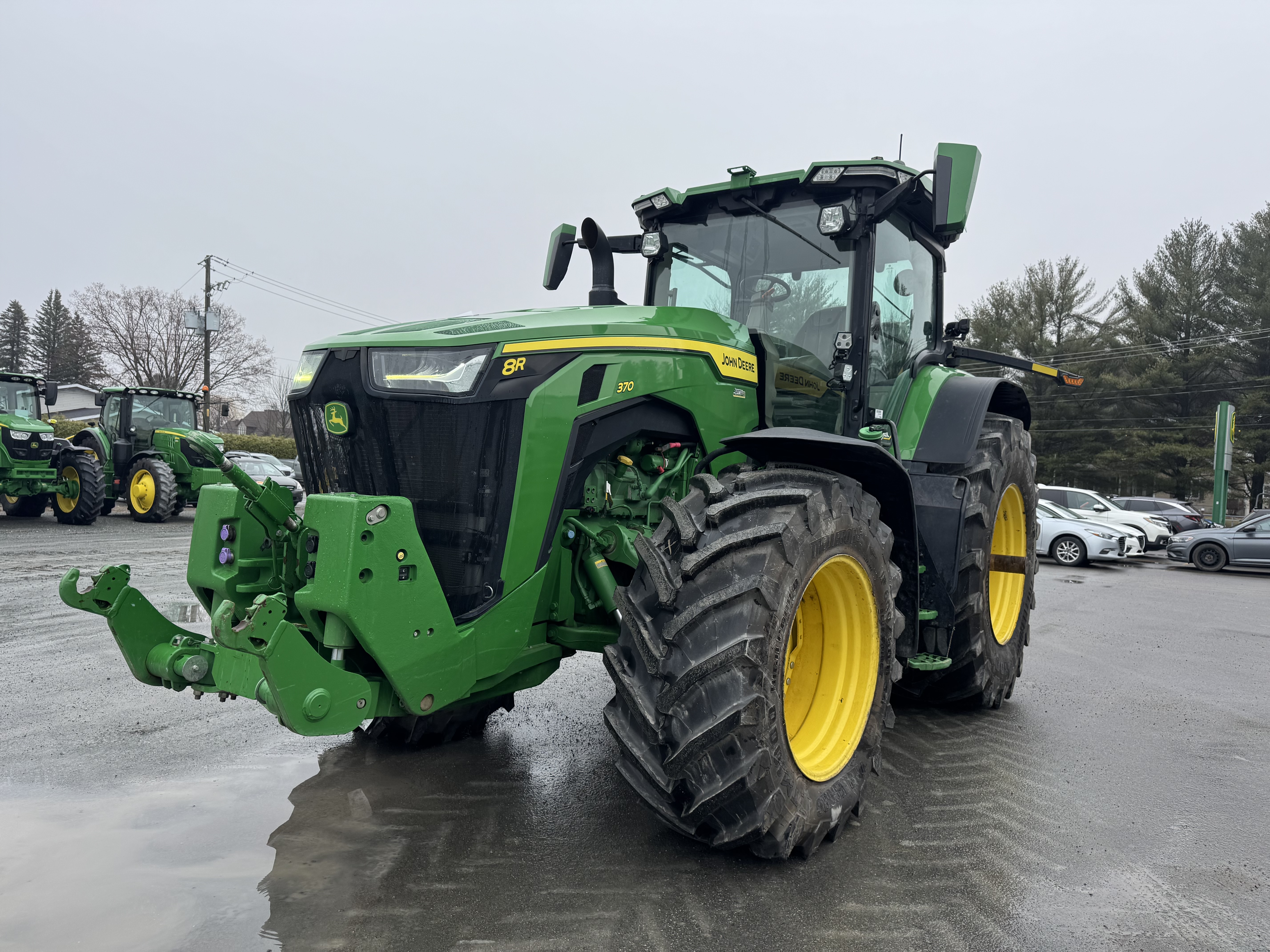 John Deere 8R 370 FRT HTCH PTO