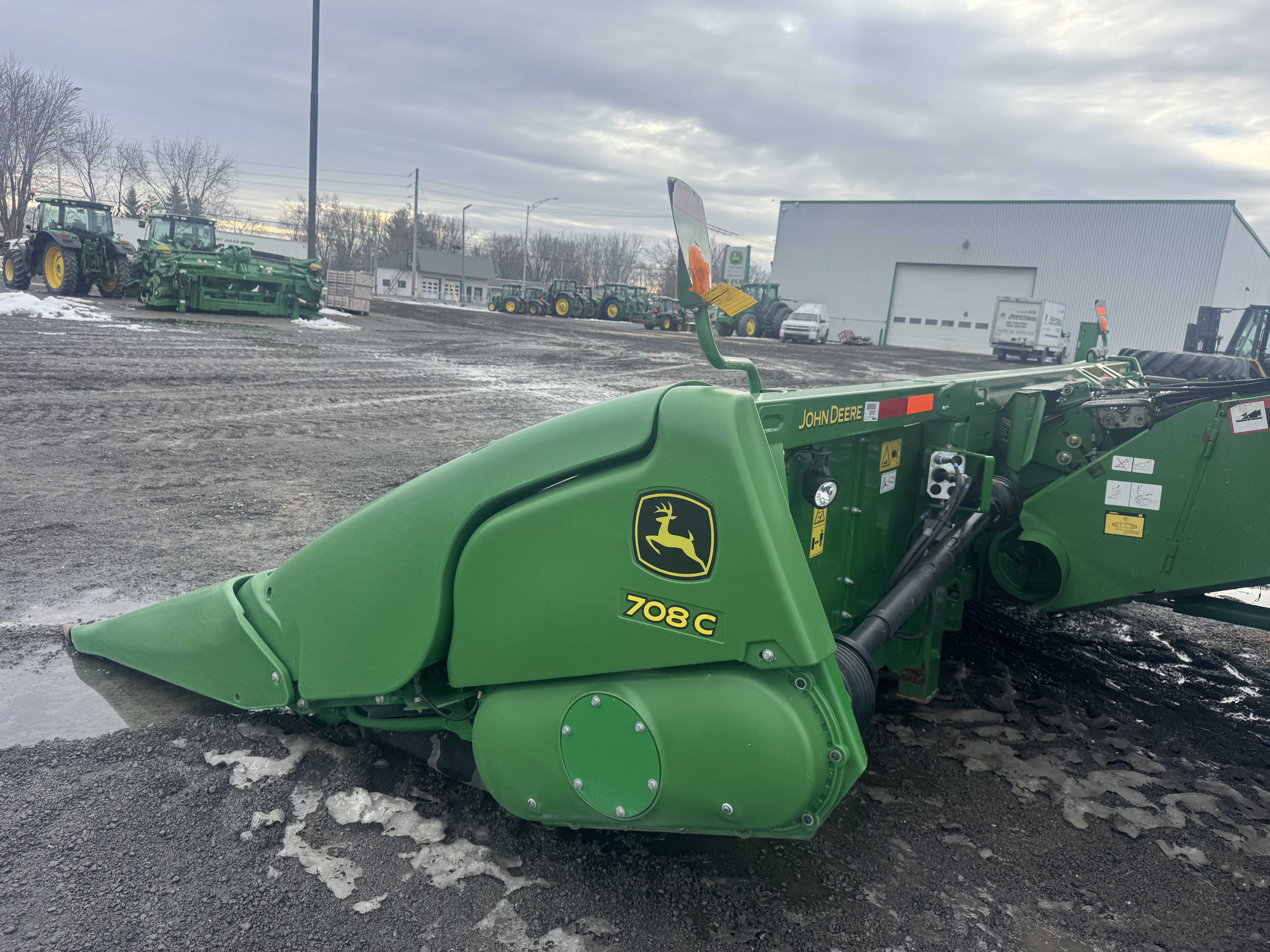 John Deere 708C