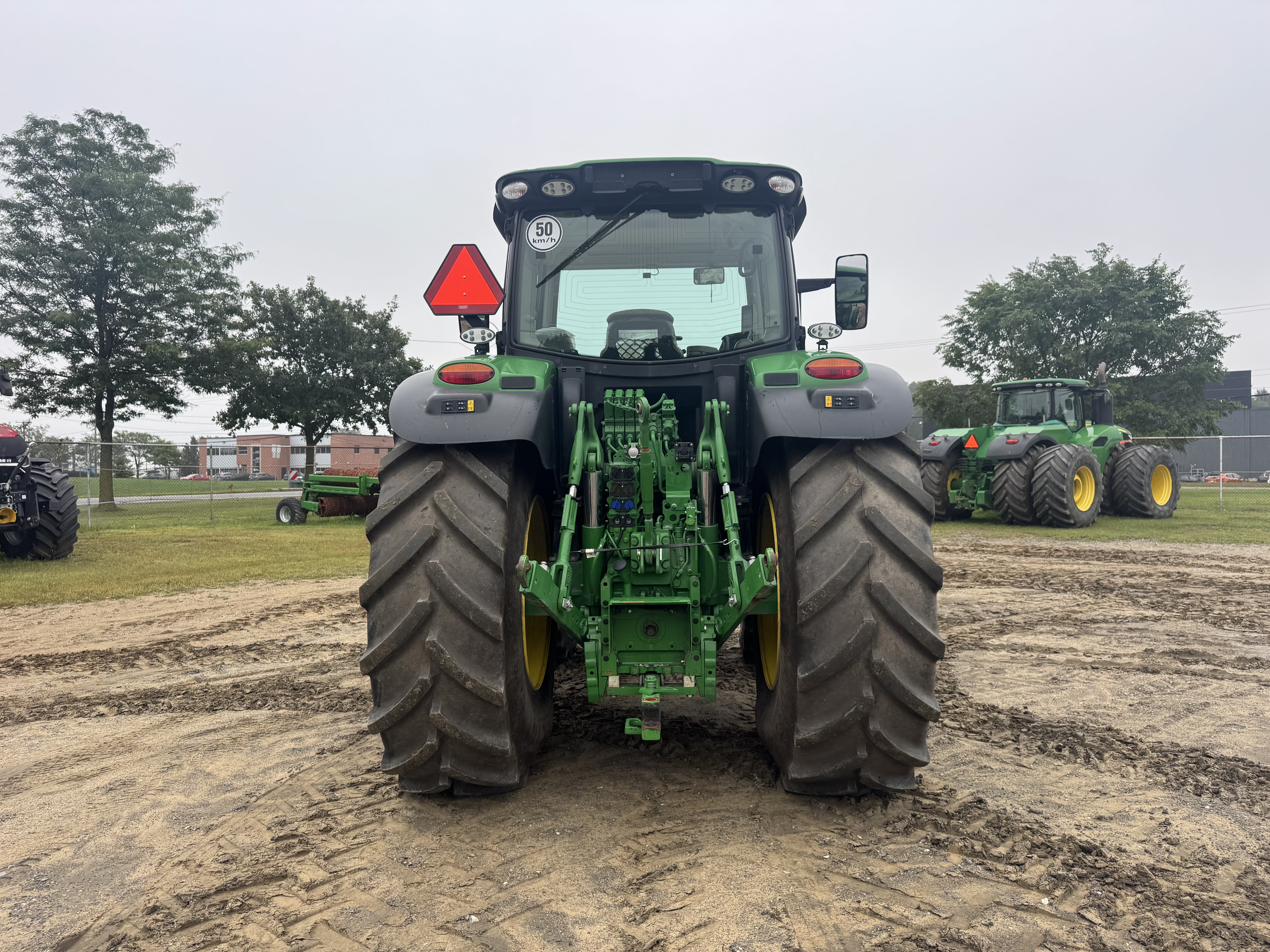 John Deere 6R 215