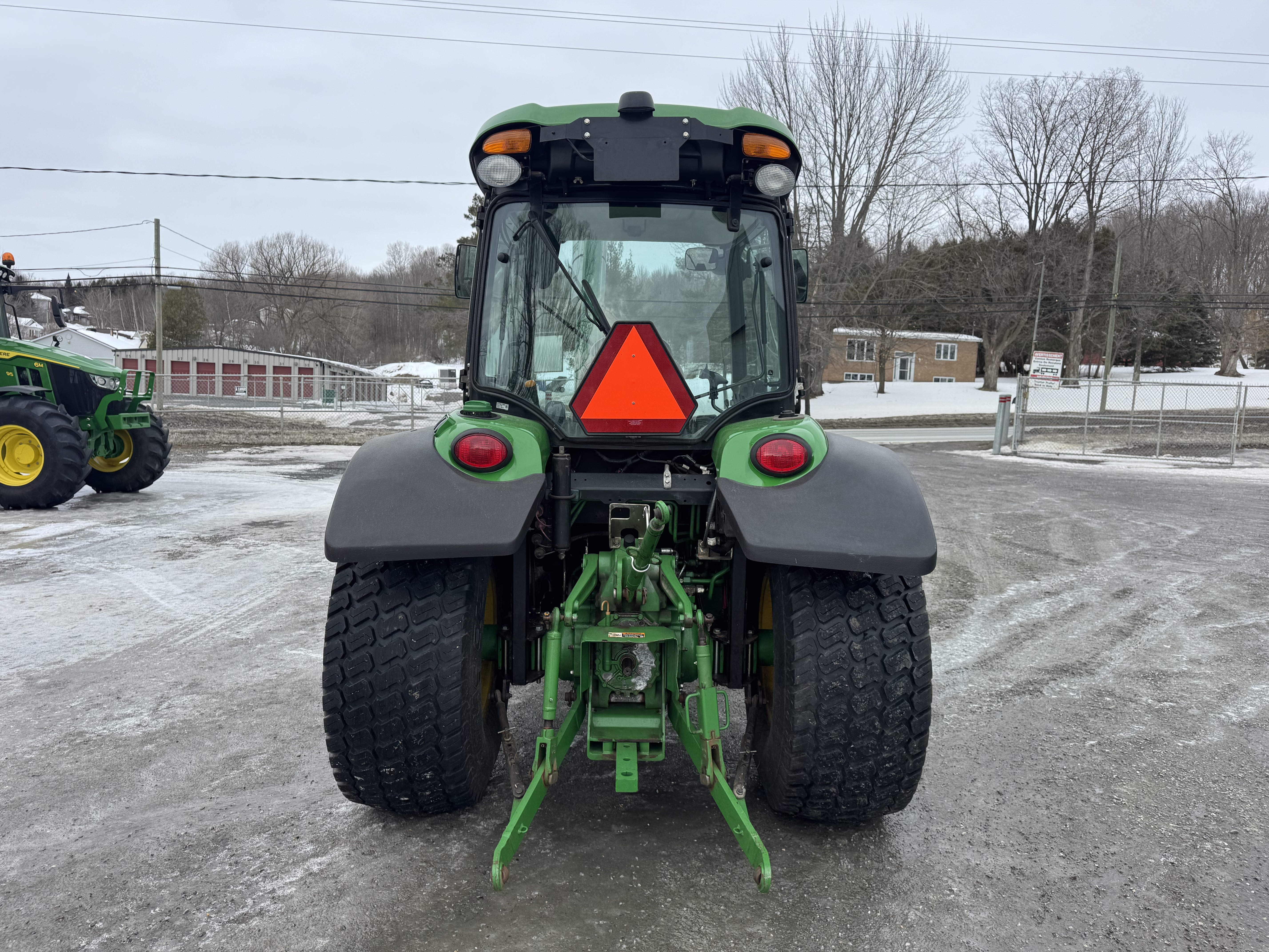 John Deere 4066R GRATTE TURF    