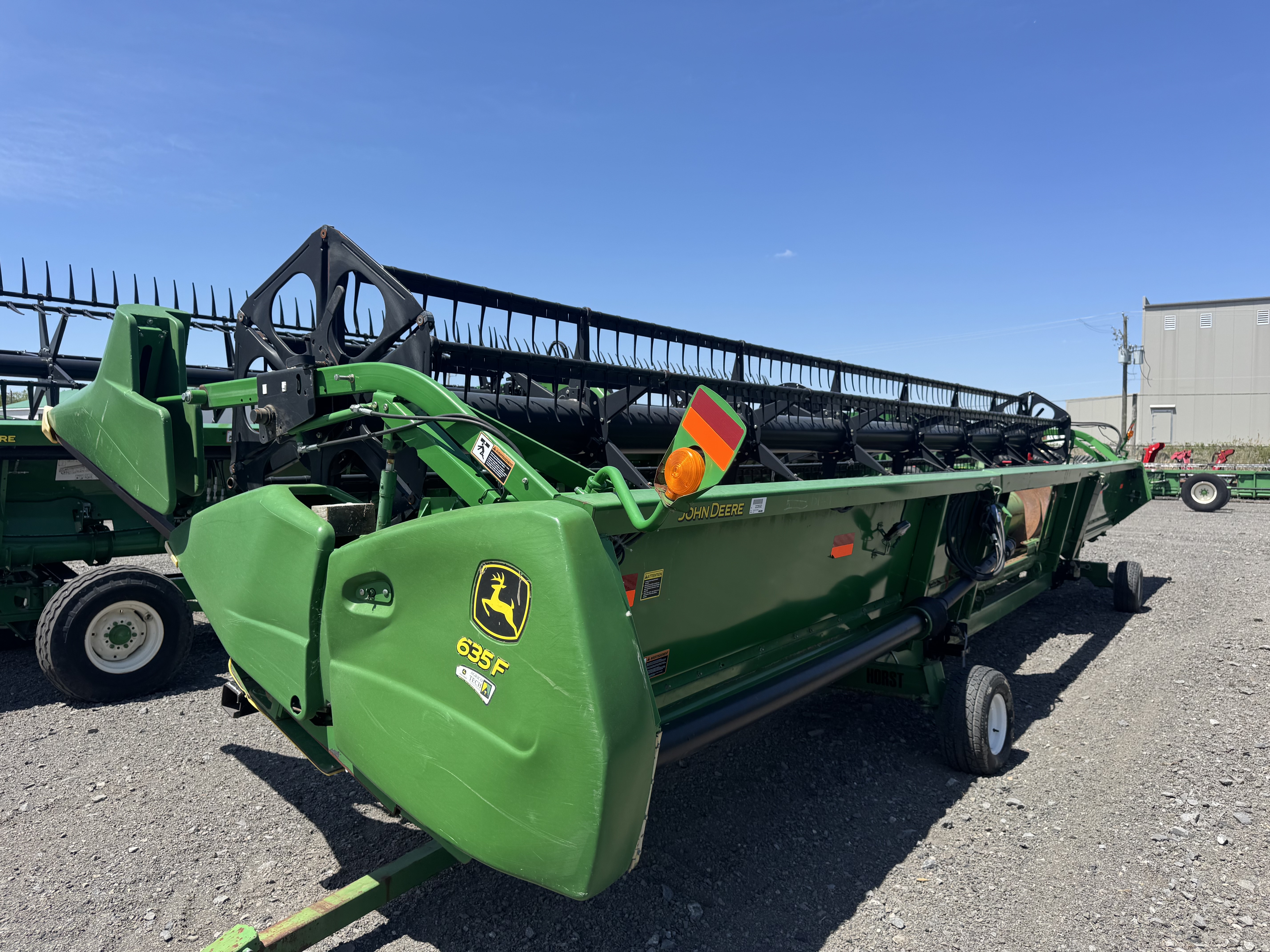 John Deere 635F