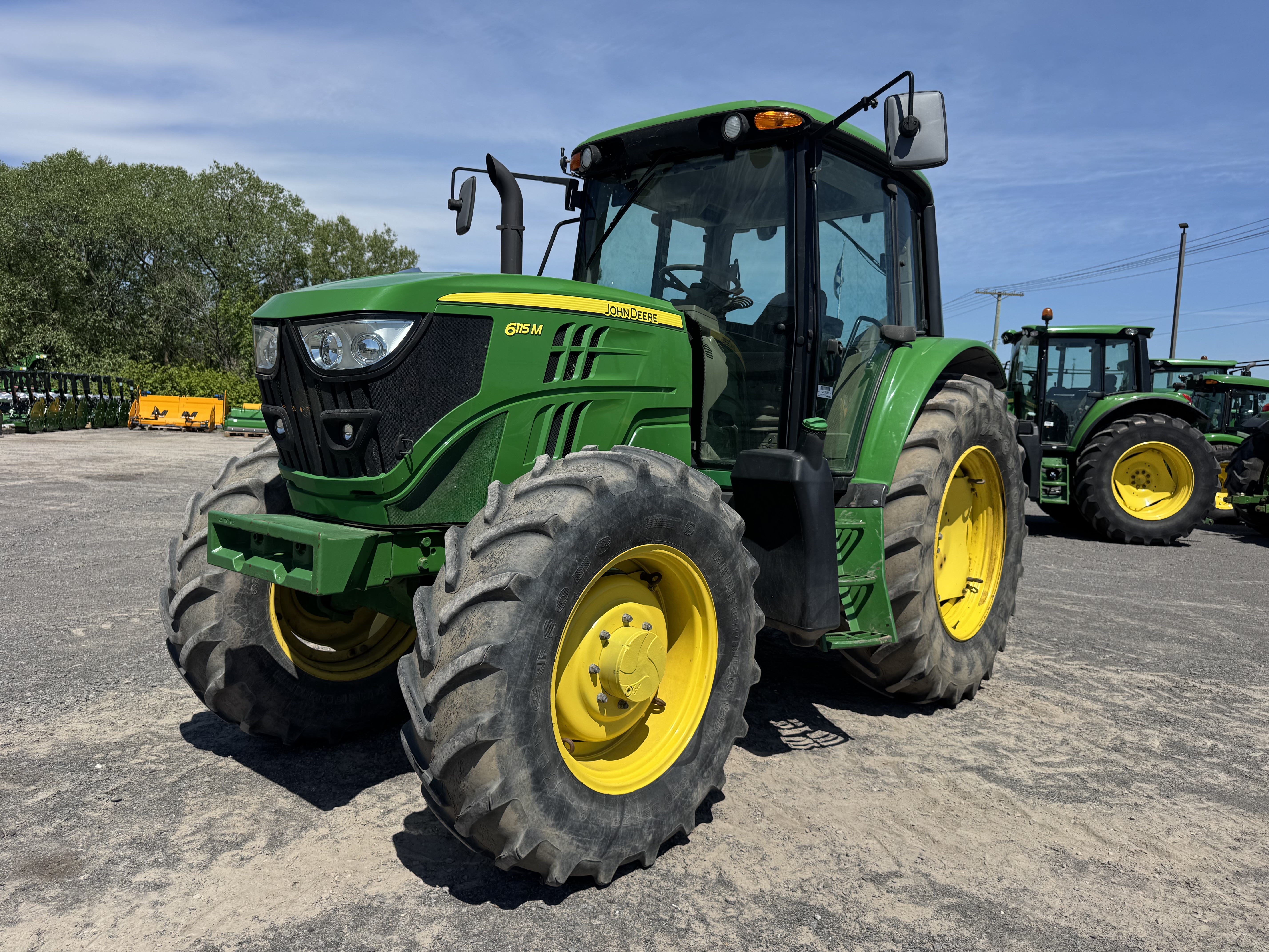 John Deere 6115M