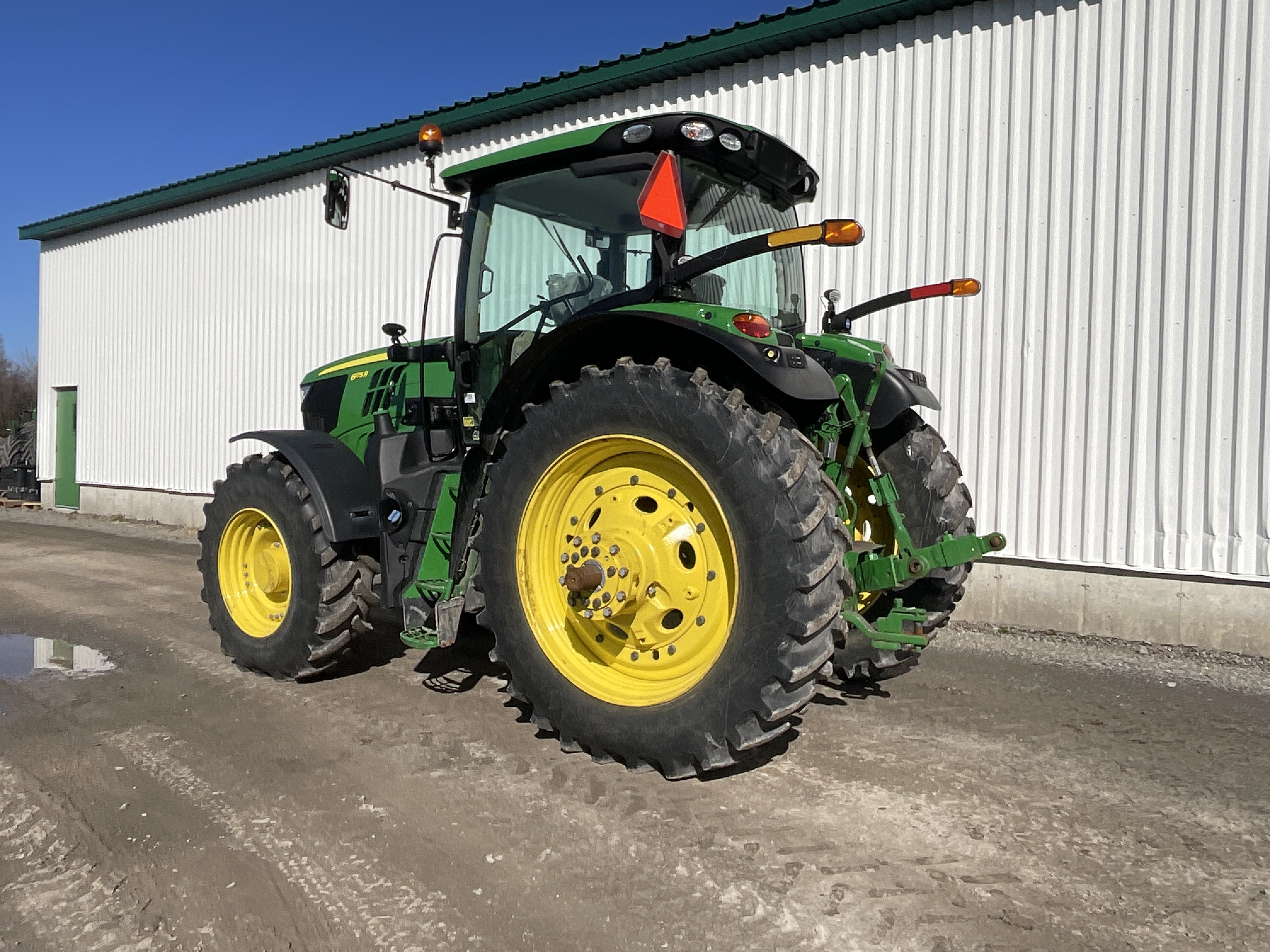 John Deere 6175R 