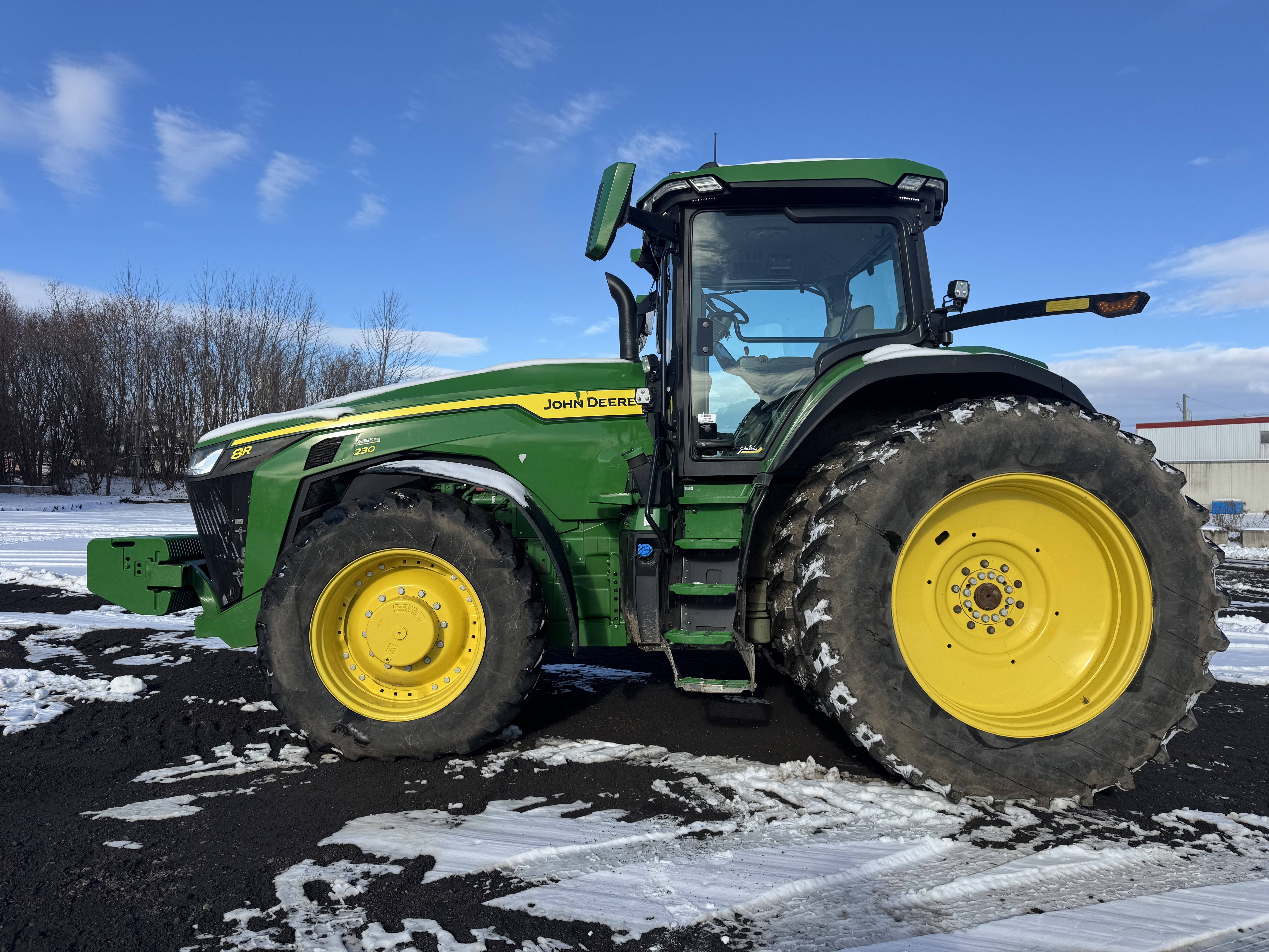 John Deere 8R 230