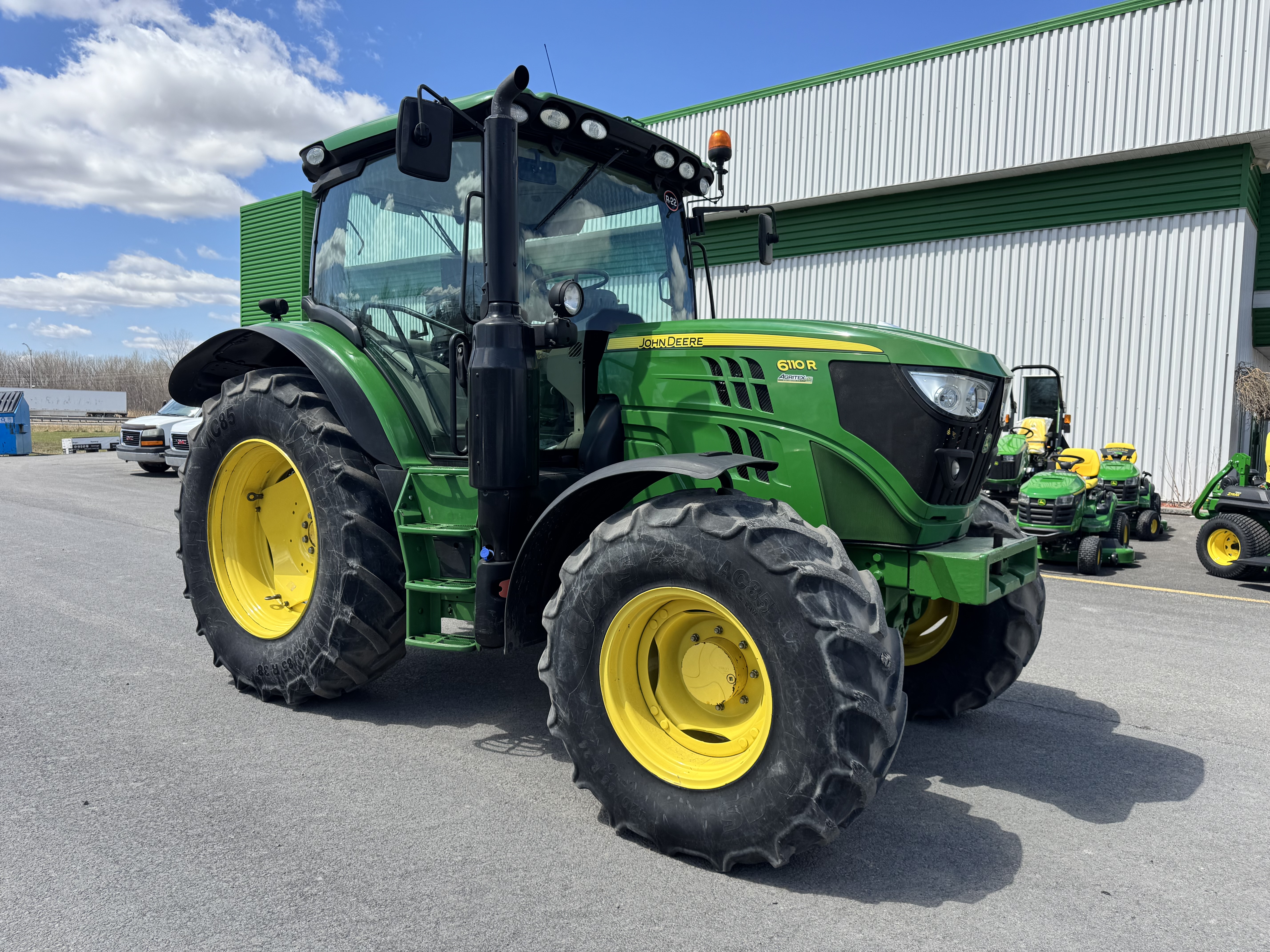 John Deere 6110R