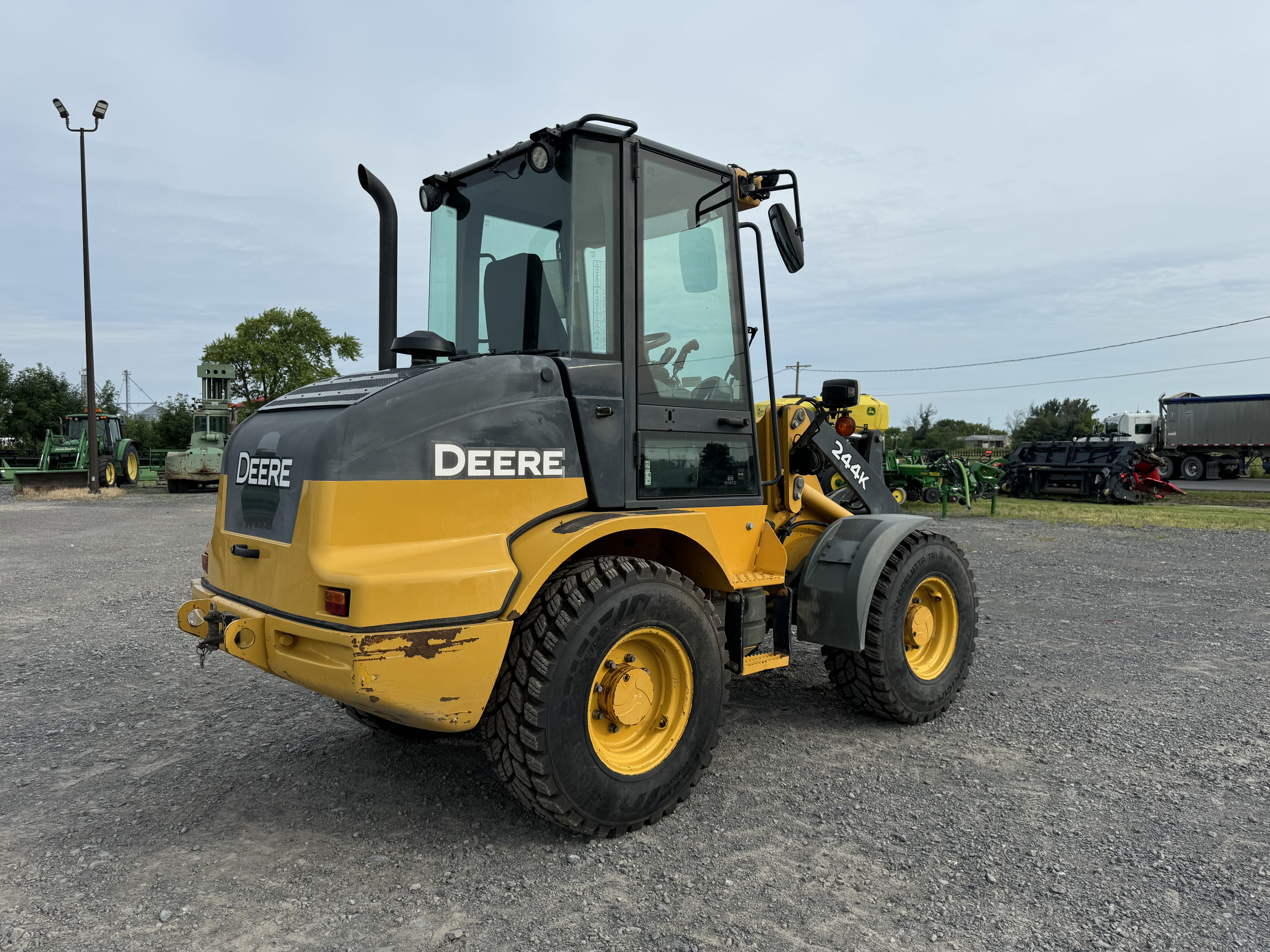 John Deere 244K