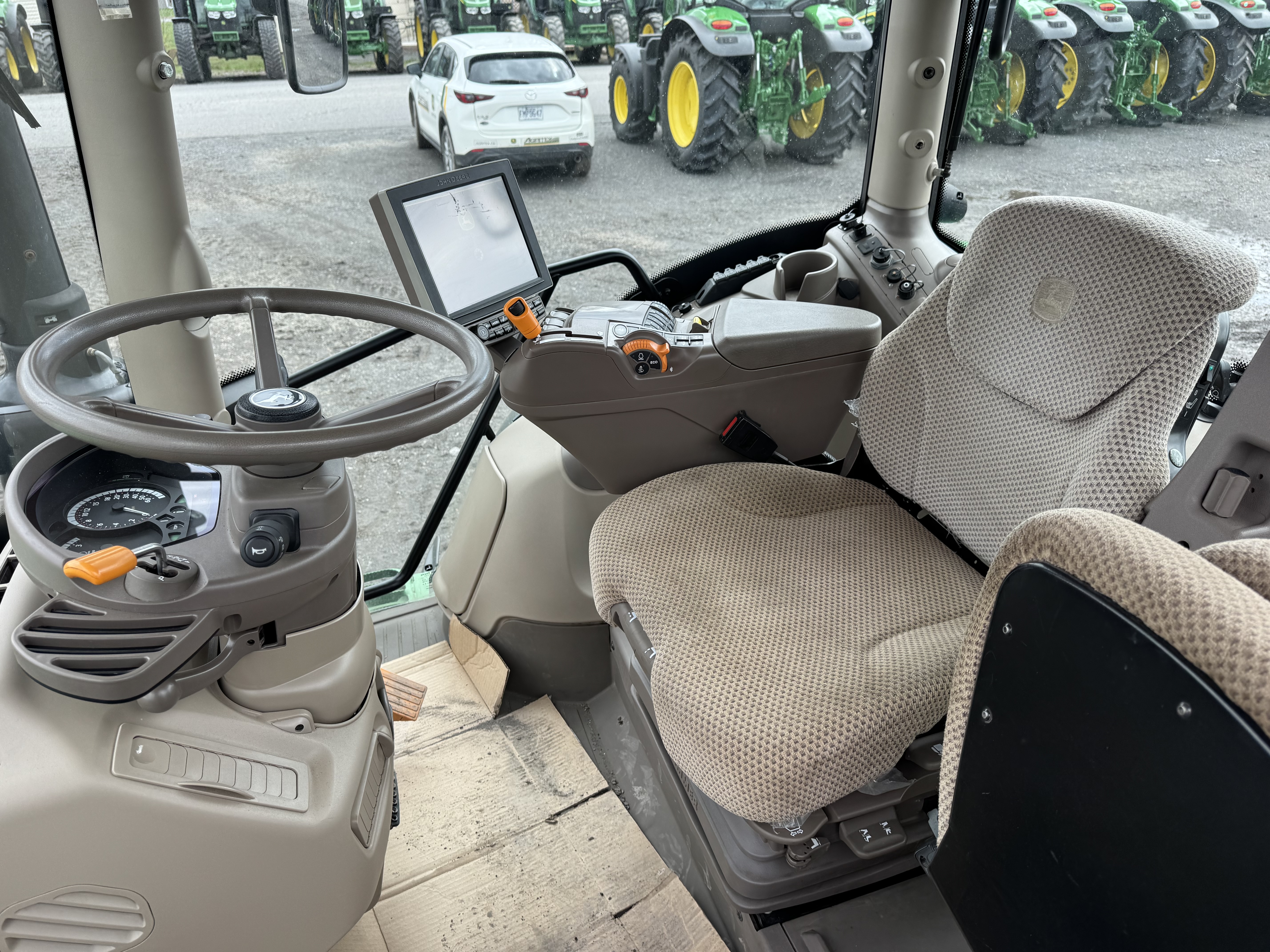 John Deere 6110R