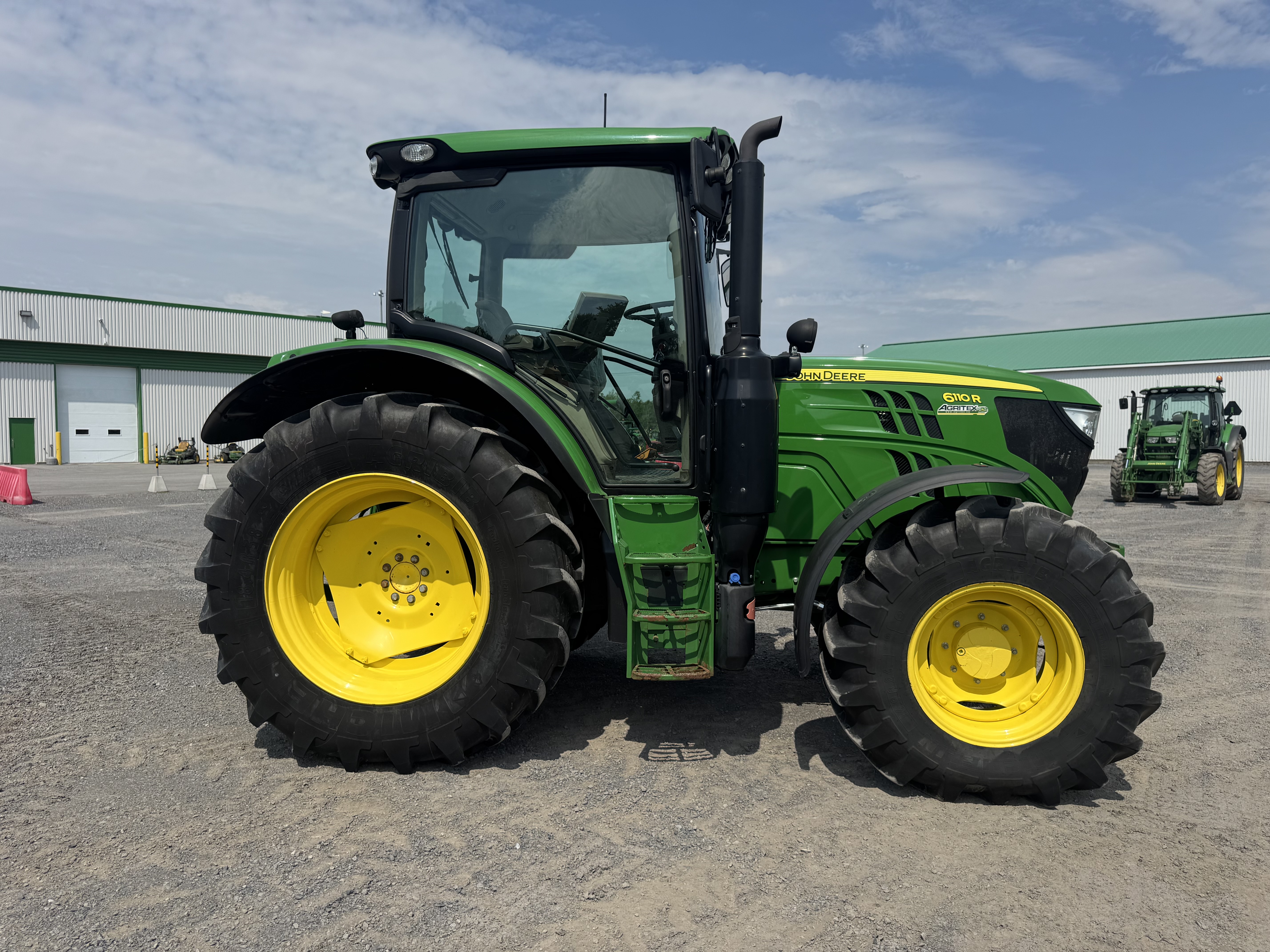 John Deere 6110R