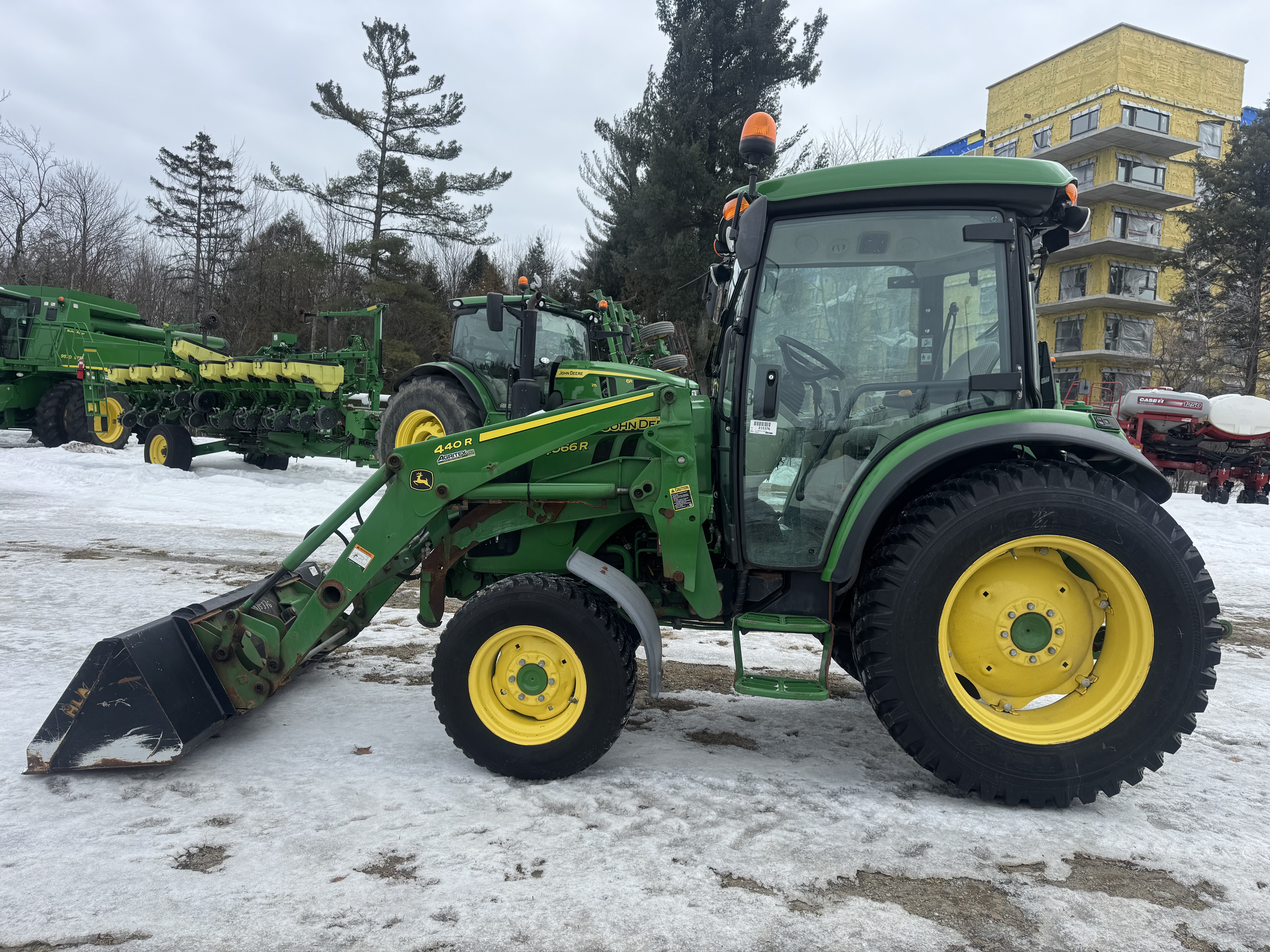 John Deere 4066R NOKIAN 