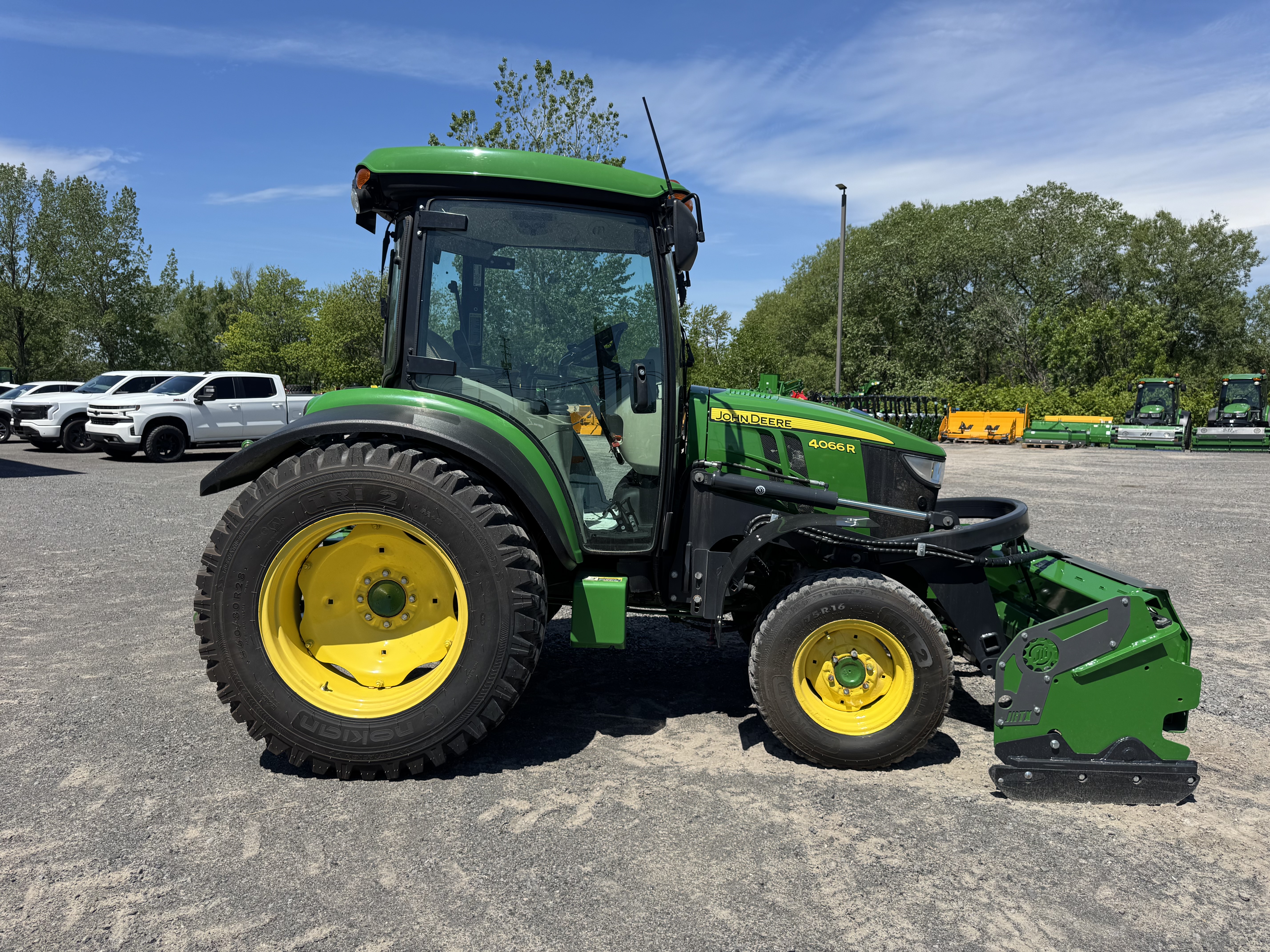 John Deere 4066R NOKIAN JRTX