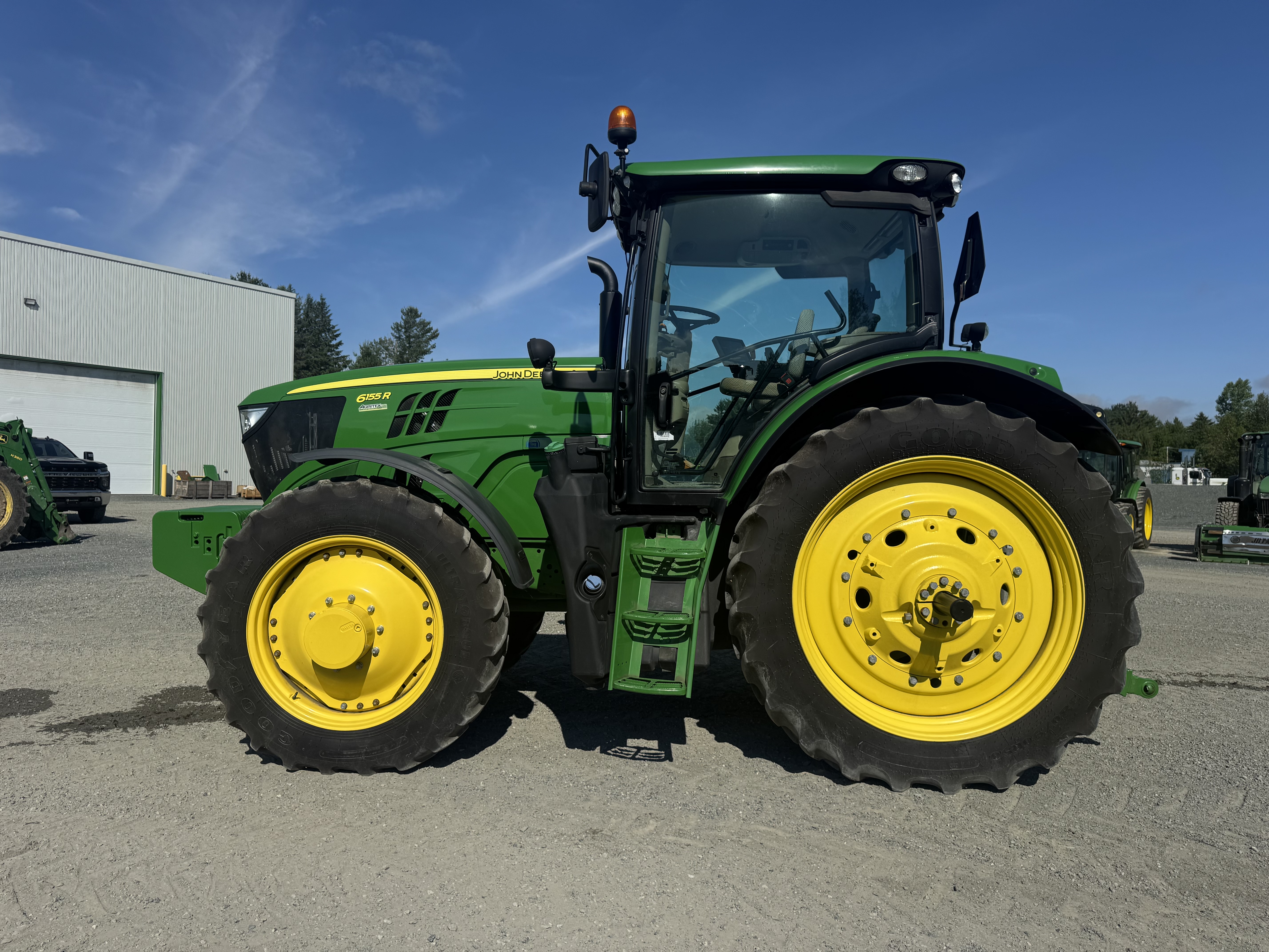 John Deere 6155R