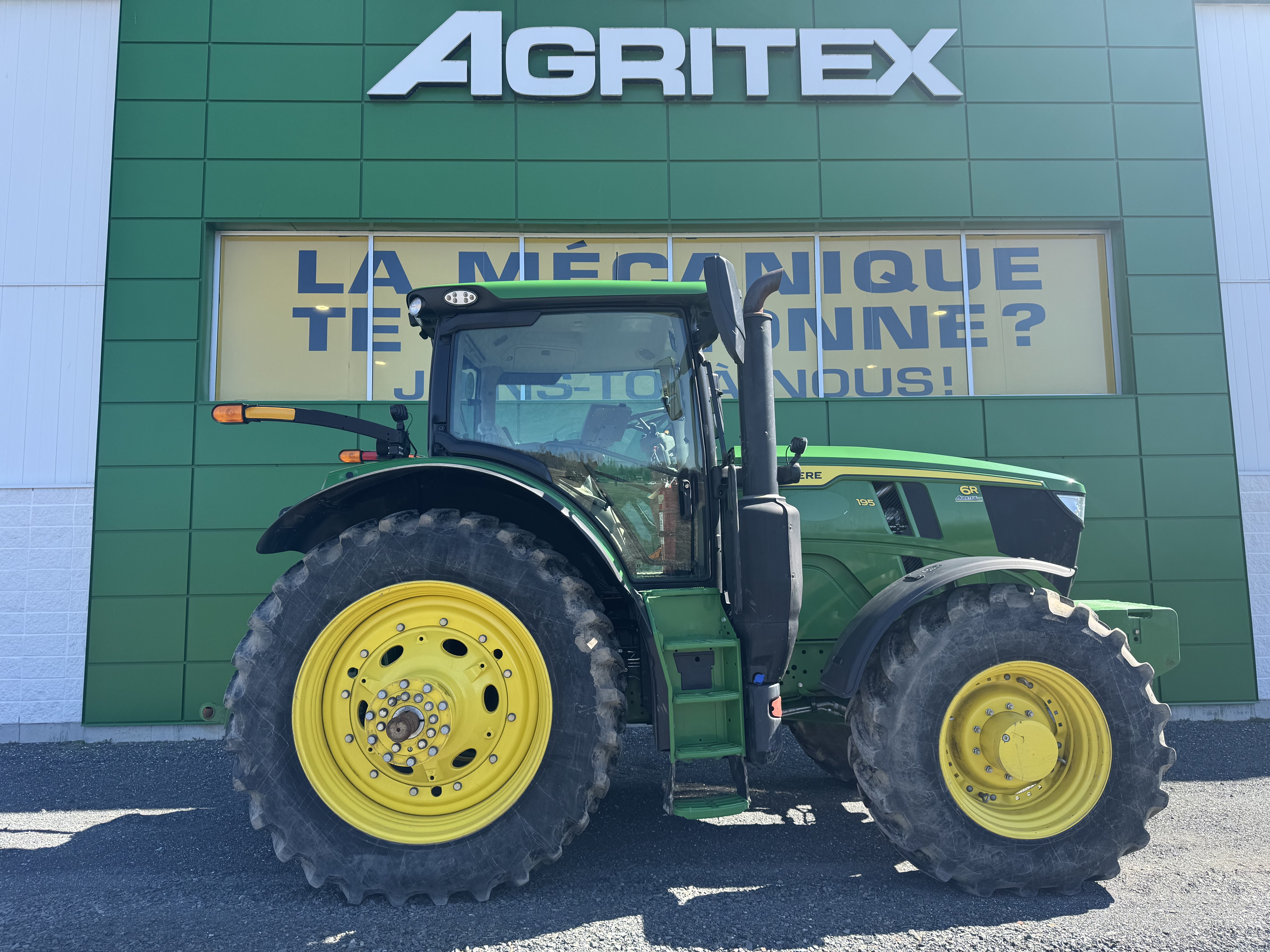 John Deere 6R 195  