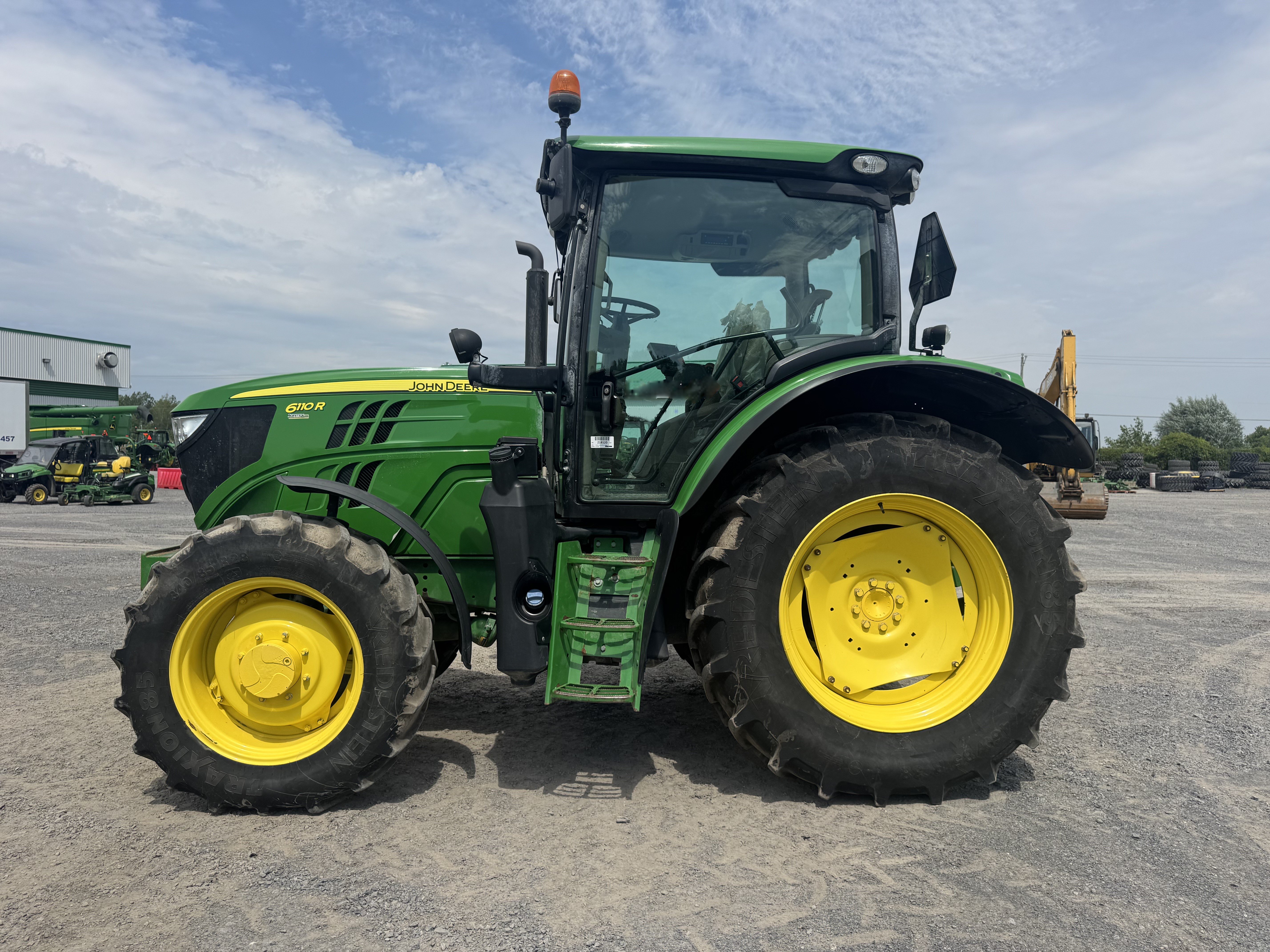 John Deere 6110R