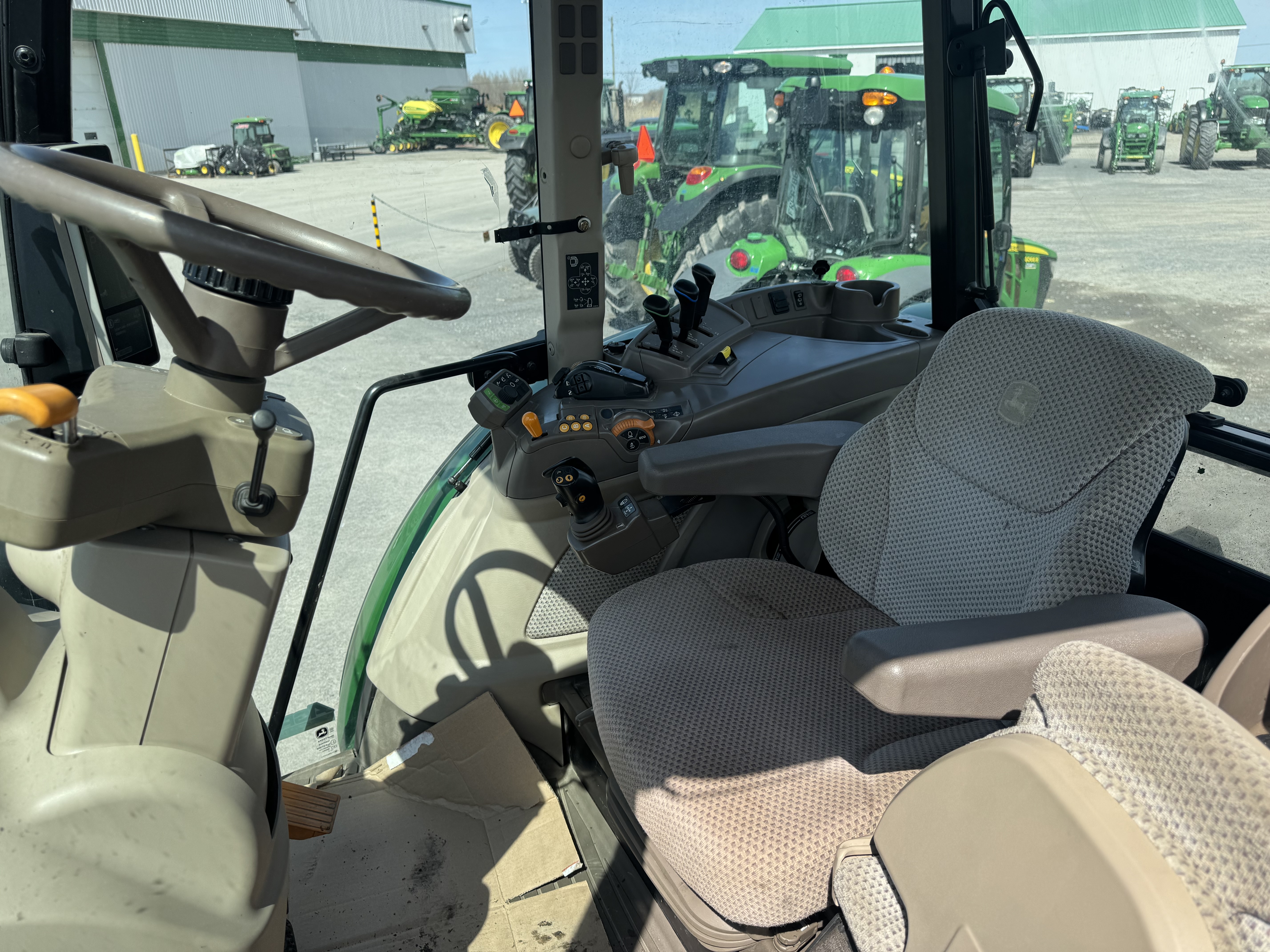 John Deere 5100R